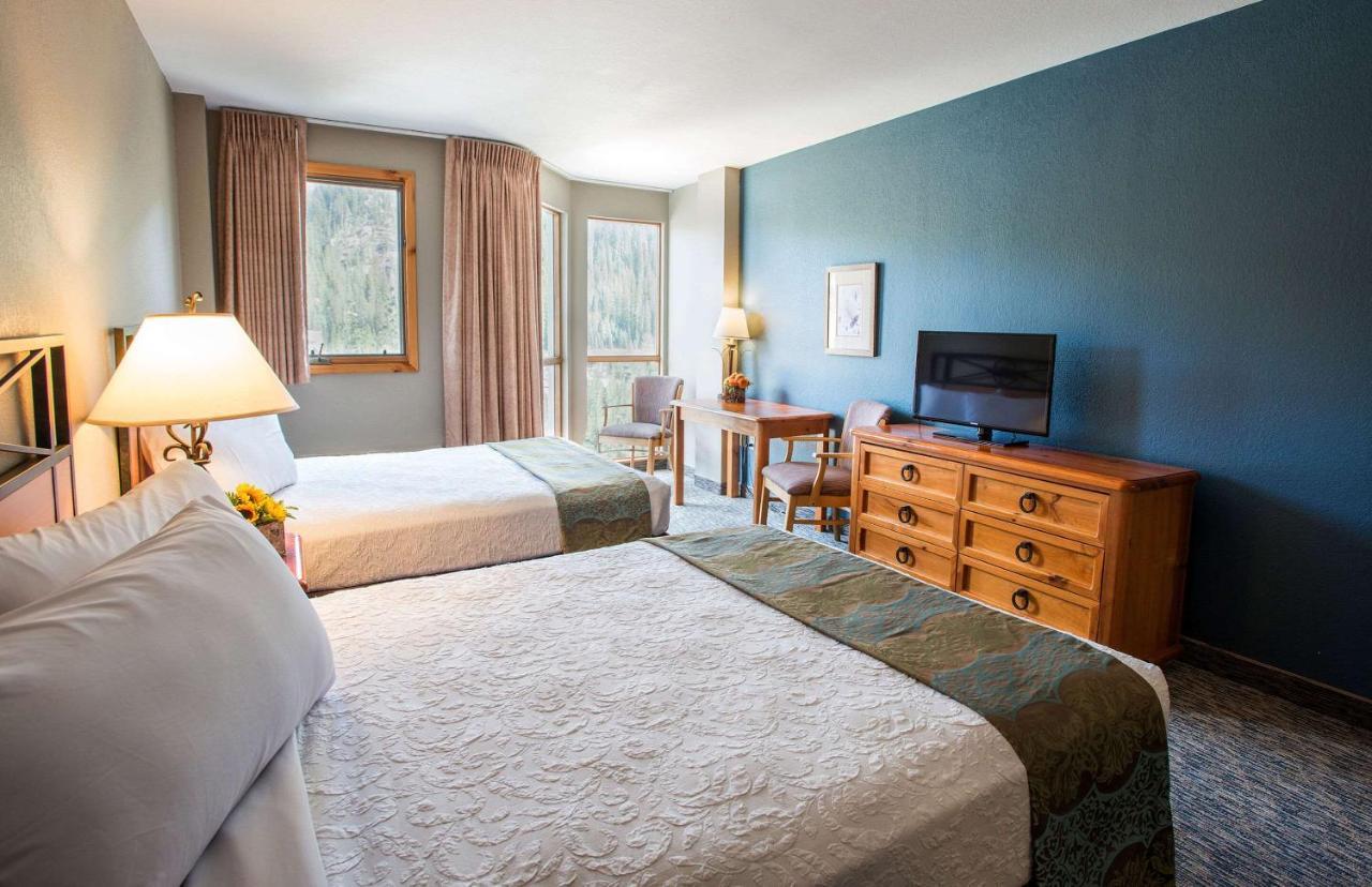 Double Room Two Double Beds Accessible or Non-Smoking