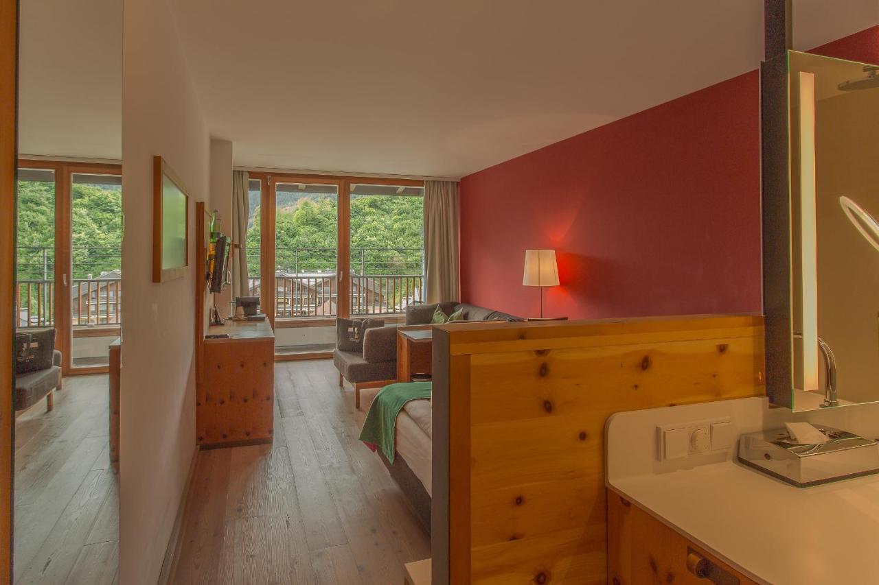 Exclusive Doppelzimmer mit Balkon und Bergblick