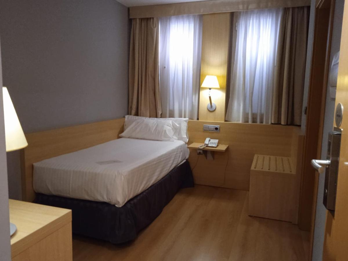 Small Single Room