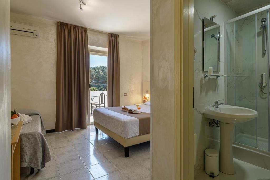 Standard Double Room,1426331604:JPEG