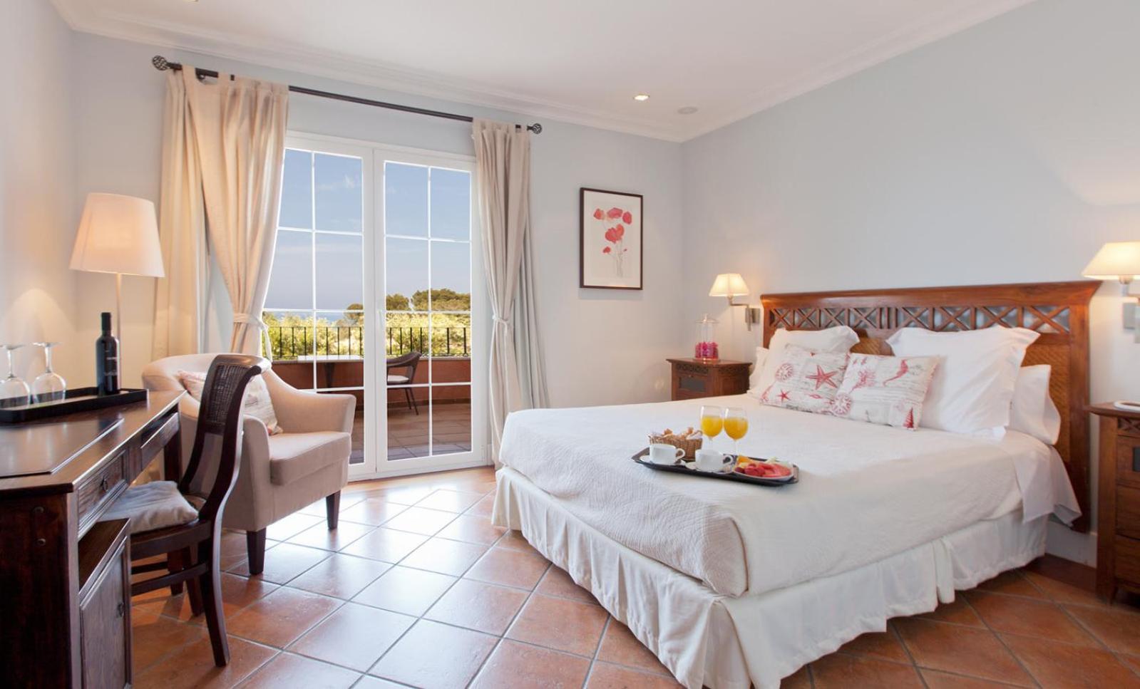 Double or Twin Room Partial Sea View