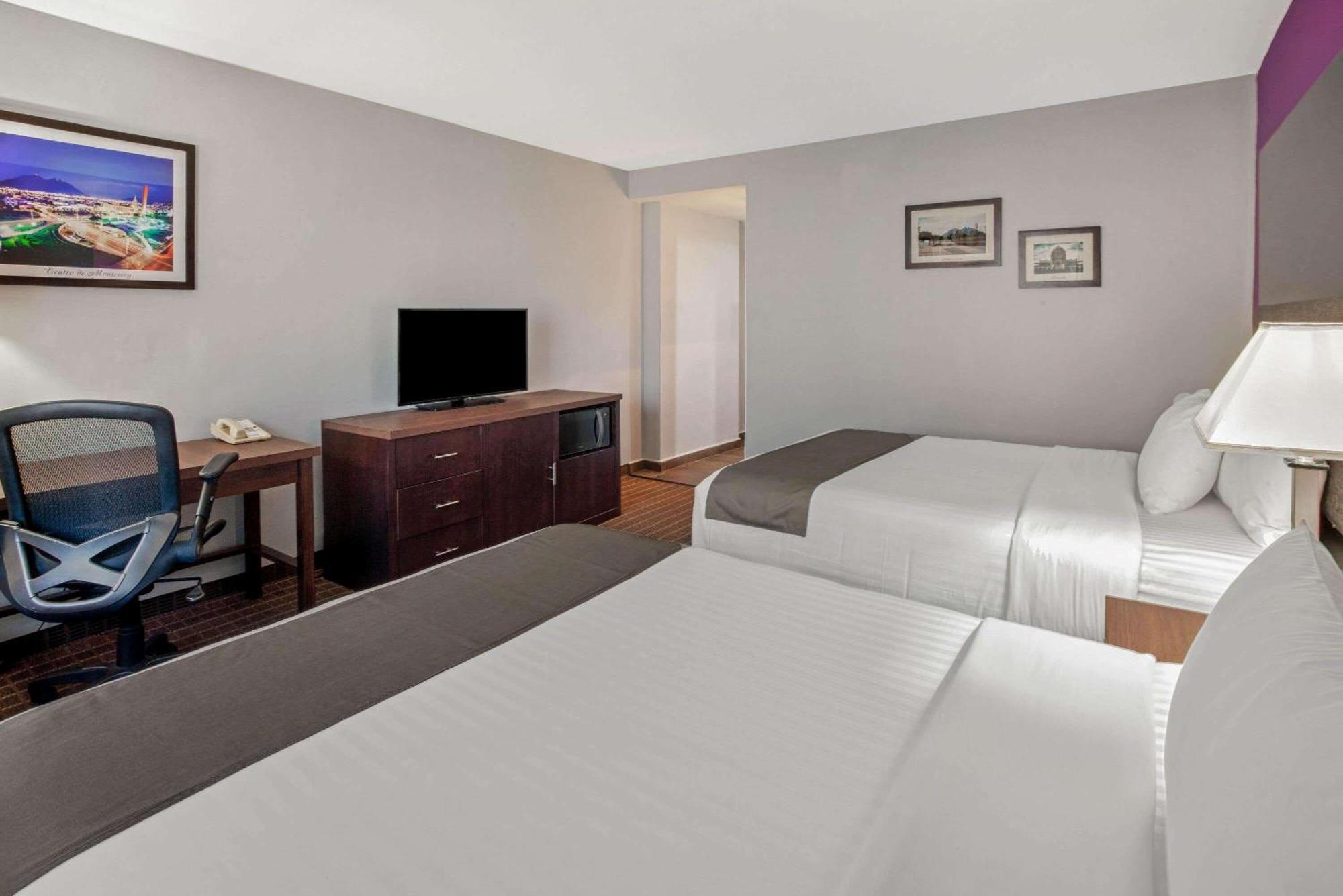 Queen Room Two Queen Beds Non-Smoking
