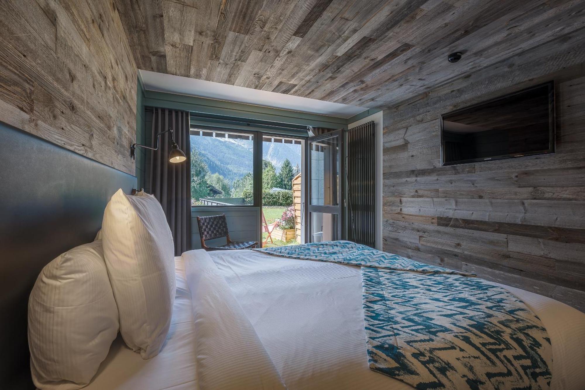Double or Twin Room Mont Blanc View