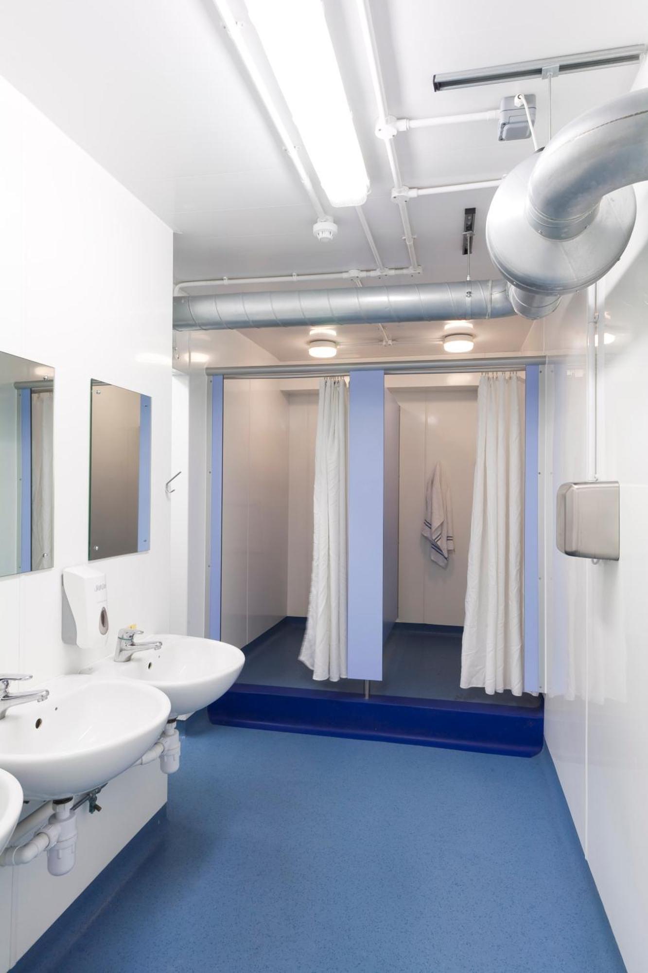 Twin Shared Bathrooms