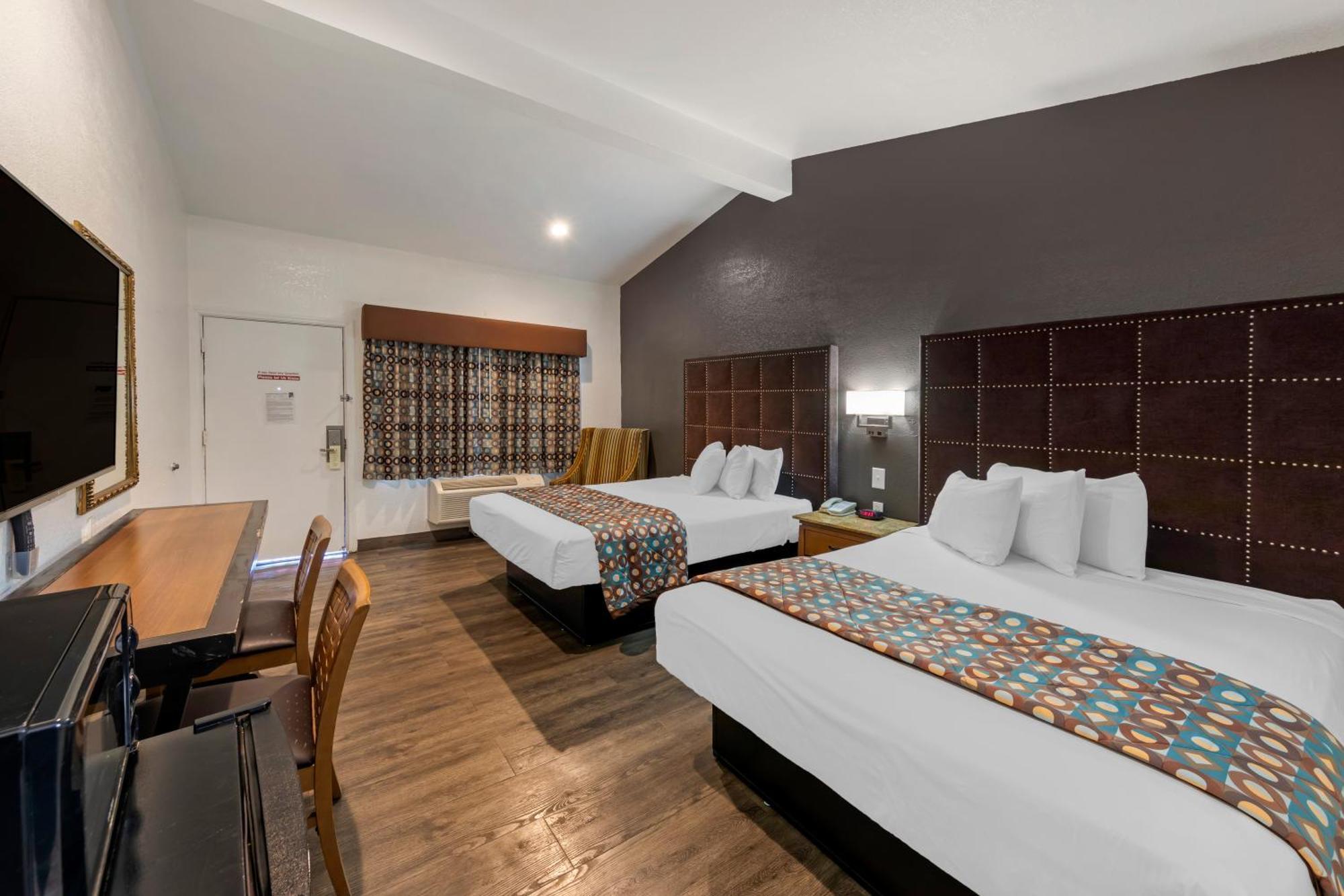 Standard Queen Room Two Queen Beds