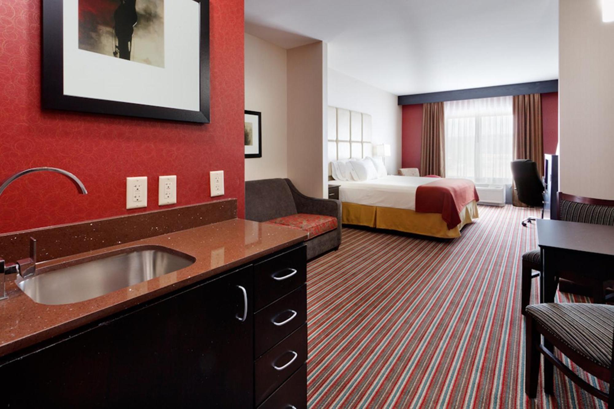 King Suite with Sofa Bed