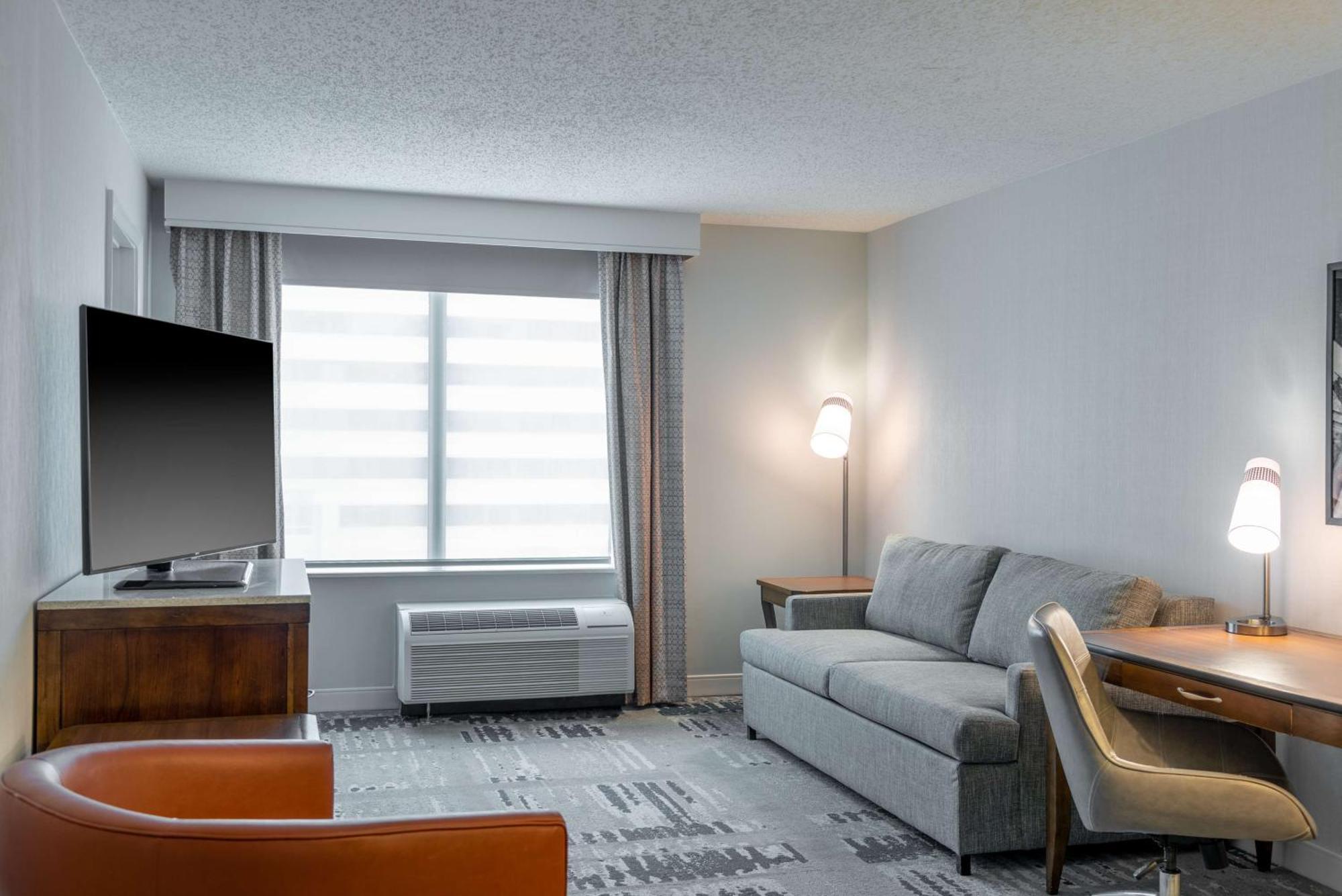 Junior King Suite,1557813250:JPEG