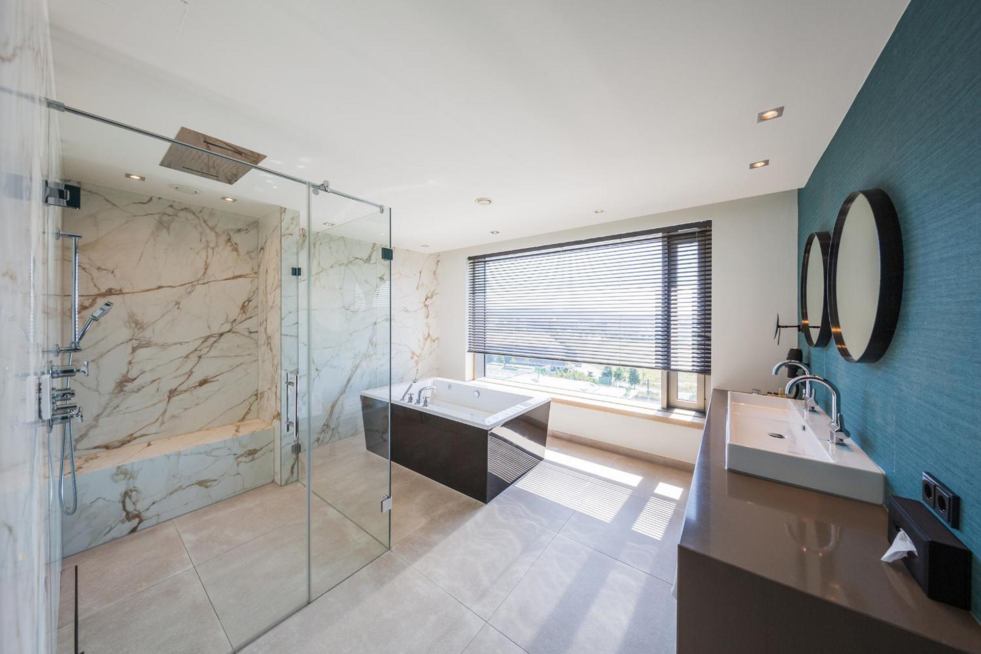 Suite Spa Bath