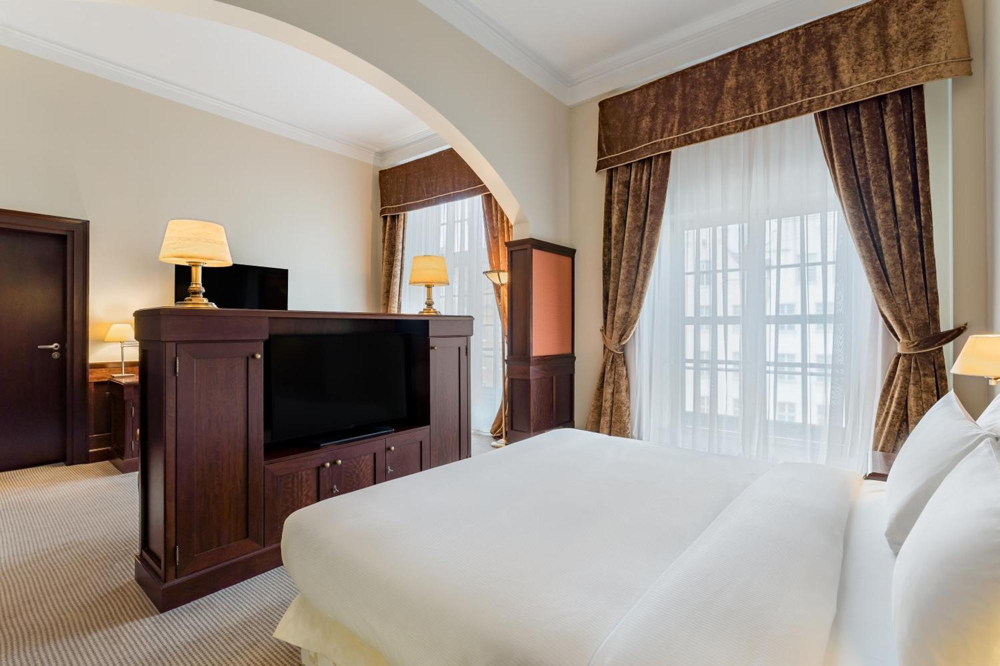 Junior Suite Old Town View