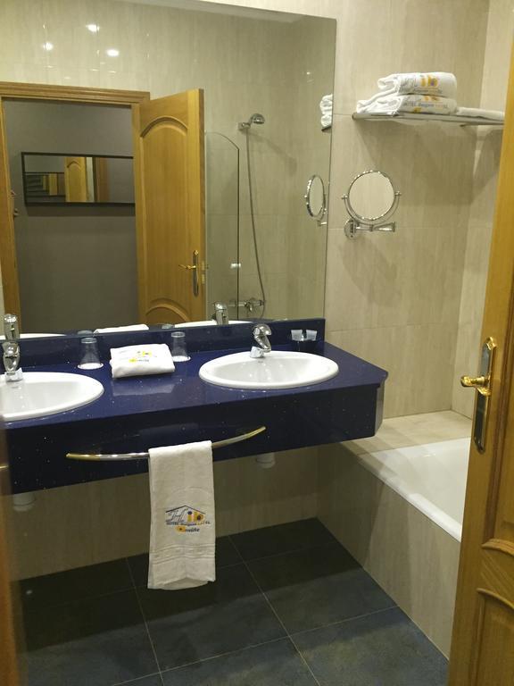 Double or Twin Room Terrace
