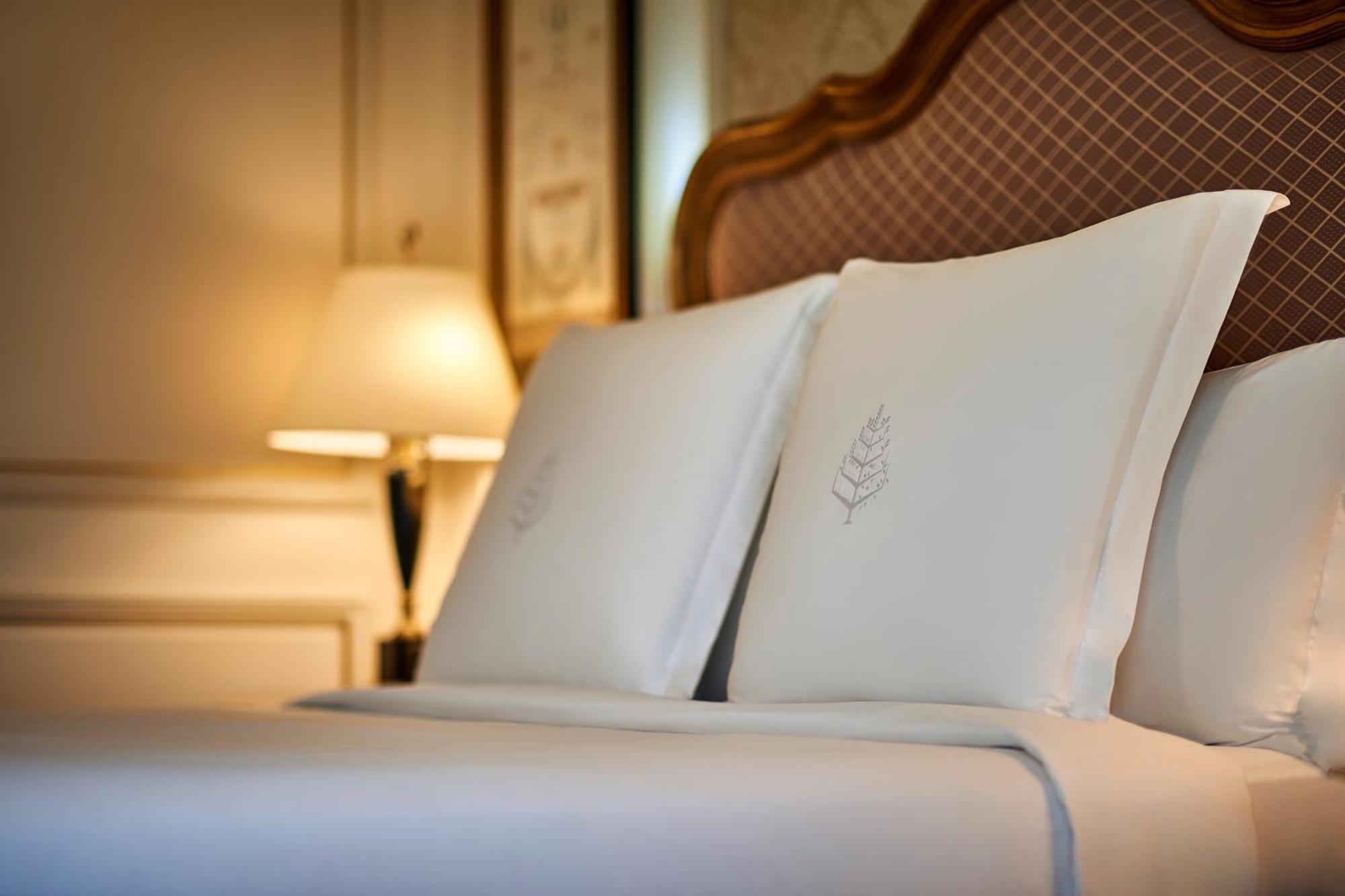 Superior Room King Bed