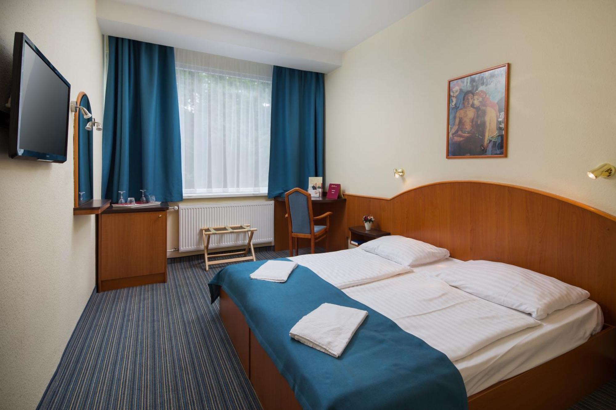 Economy Double or Twin Room