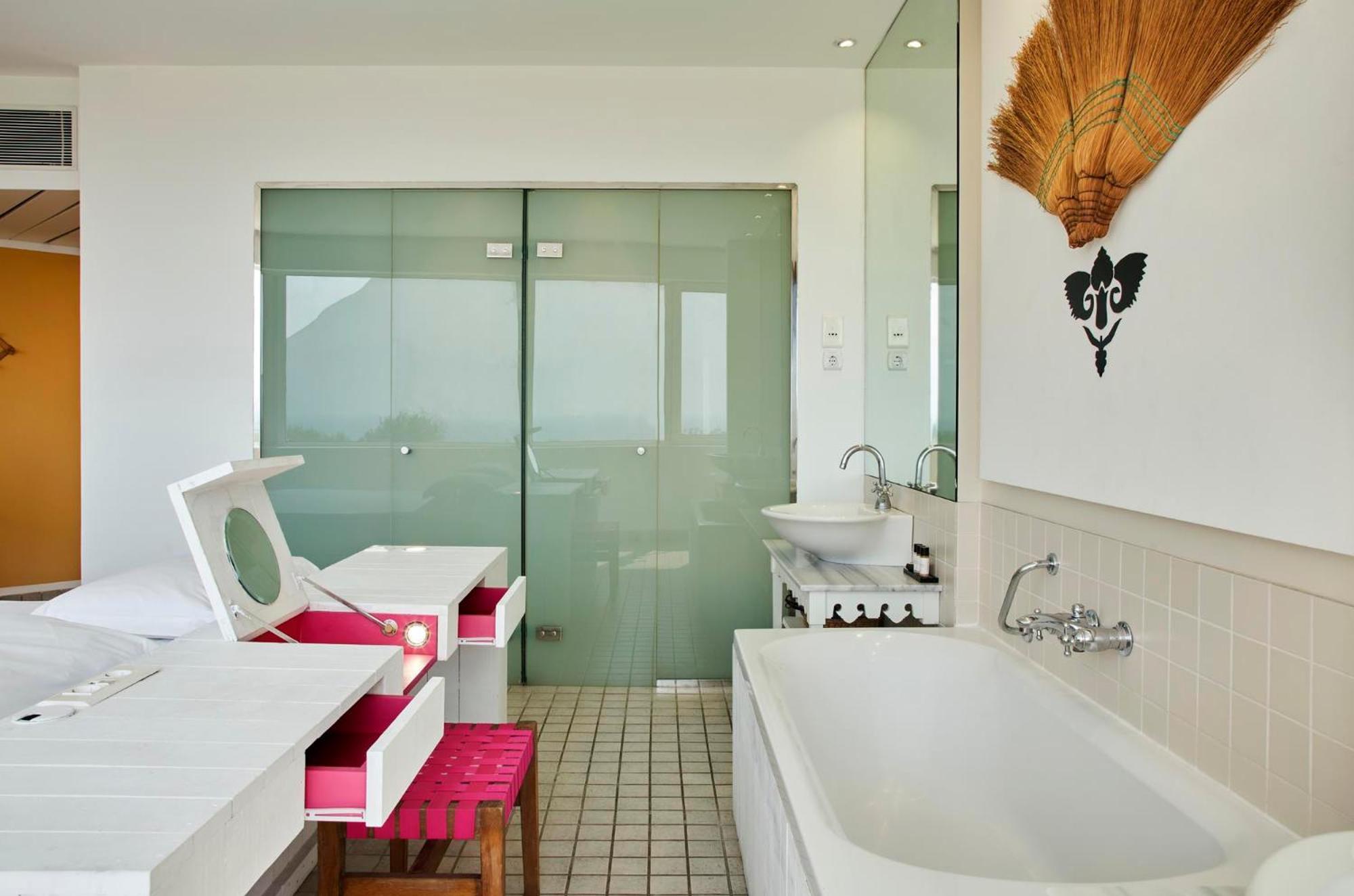 Deluxe Double Room Revolving Building