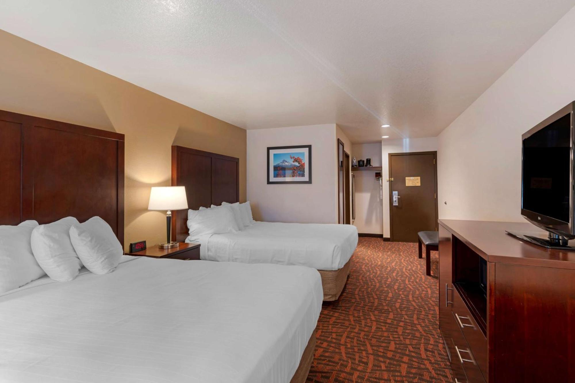 Queen Room Two Queen Beds