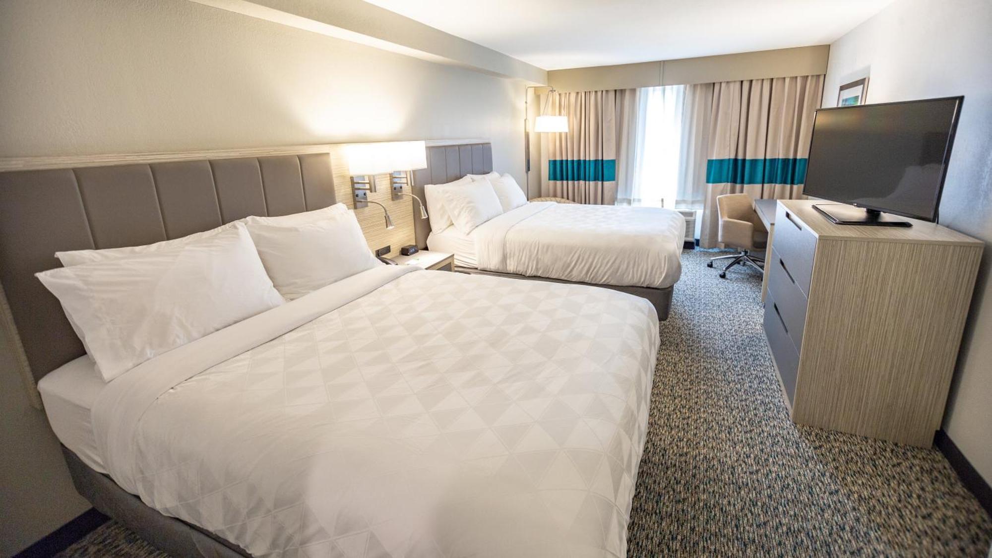 Standard Room with Two Queen Beds