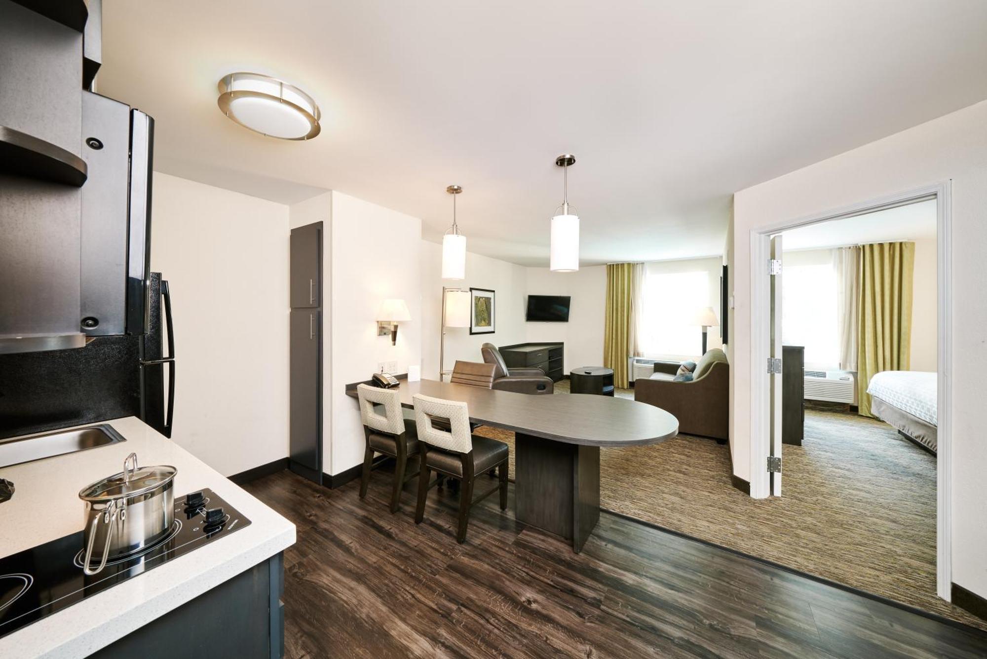 One-Bedroom Suite