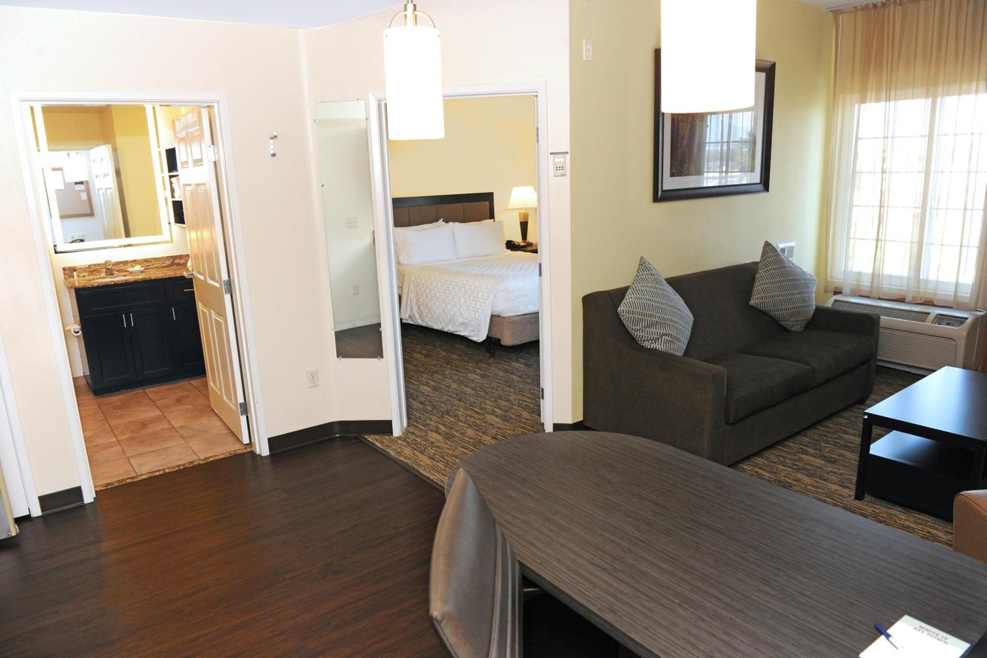 One-Bedroom Suite