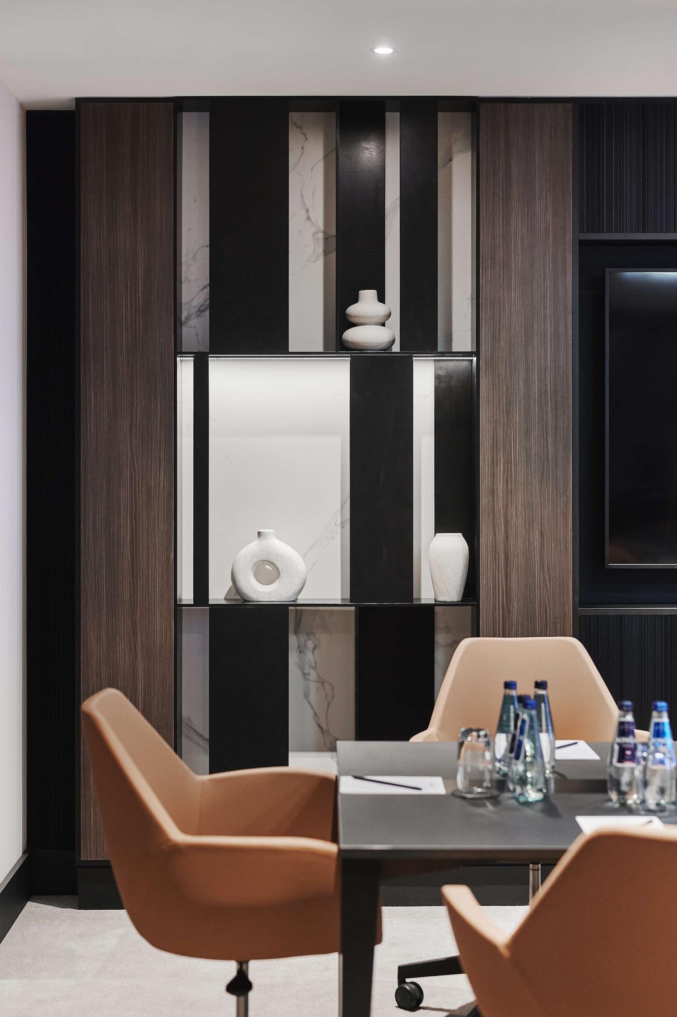 Executive Room Lounge Acces