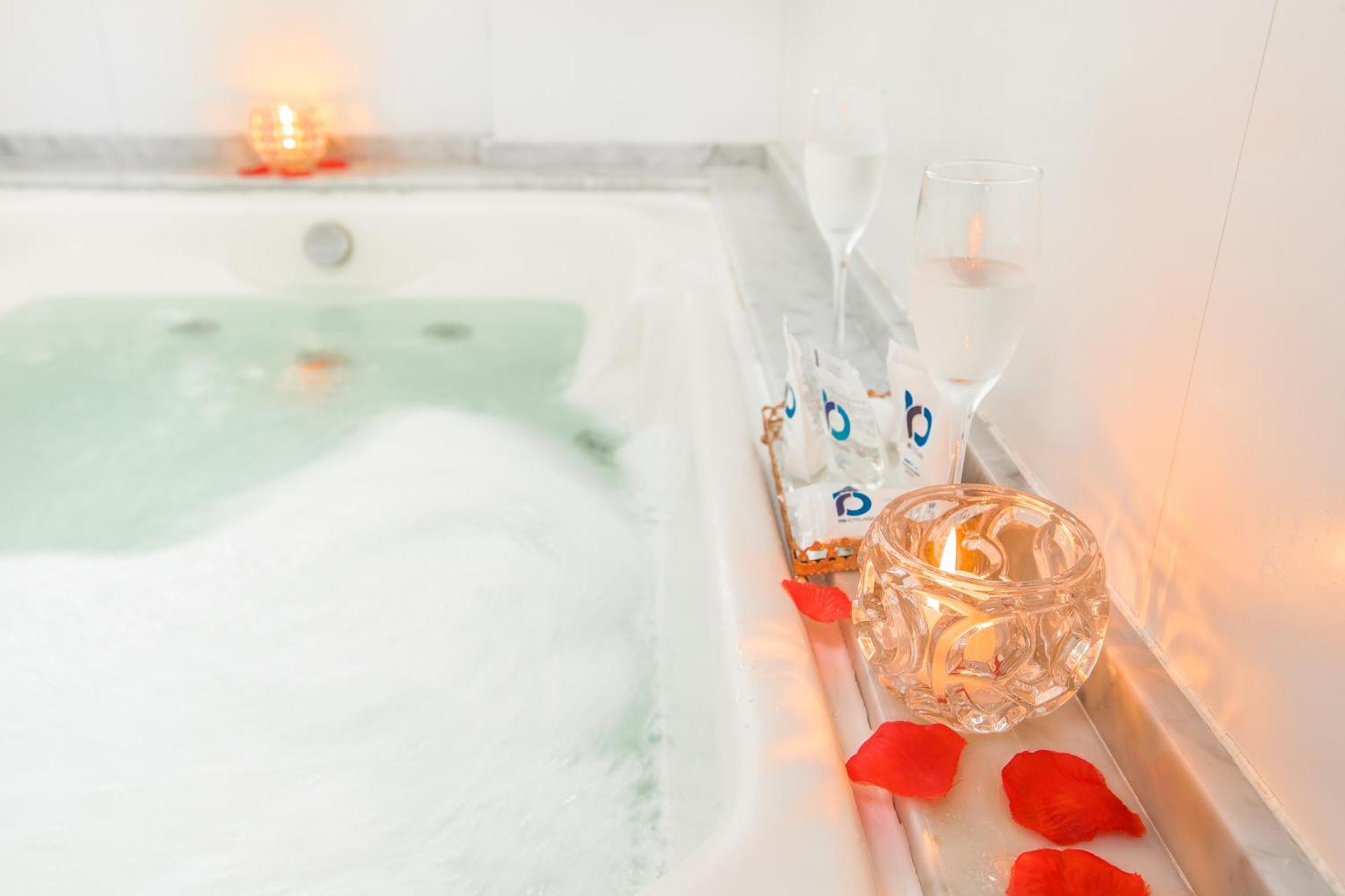 Suite Spa bath Sea View