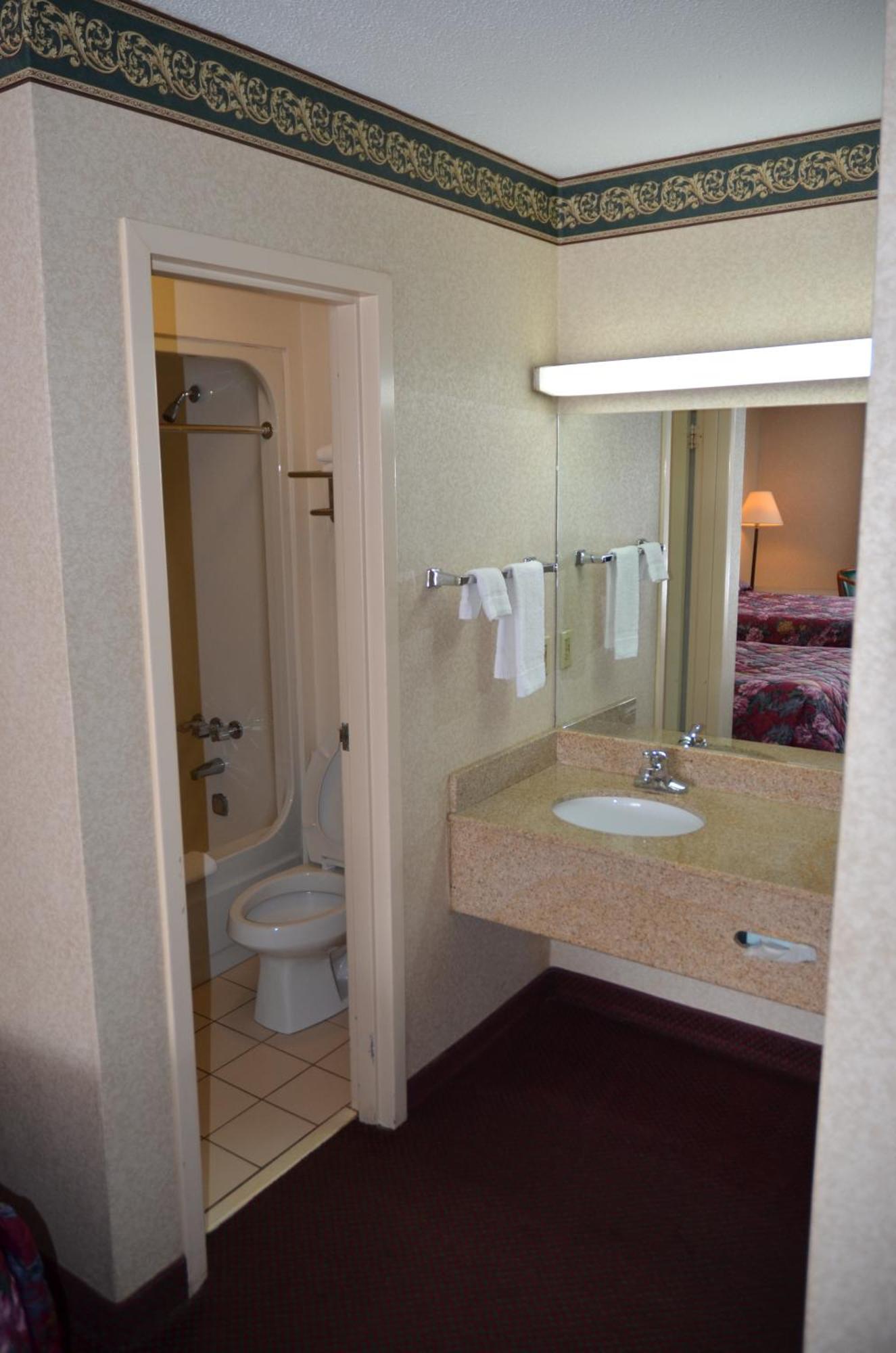 Deluxe King Room Non-Smoking
