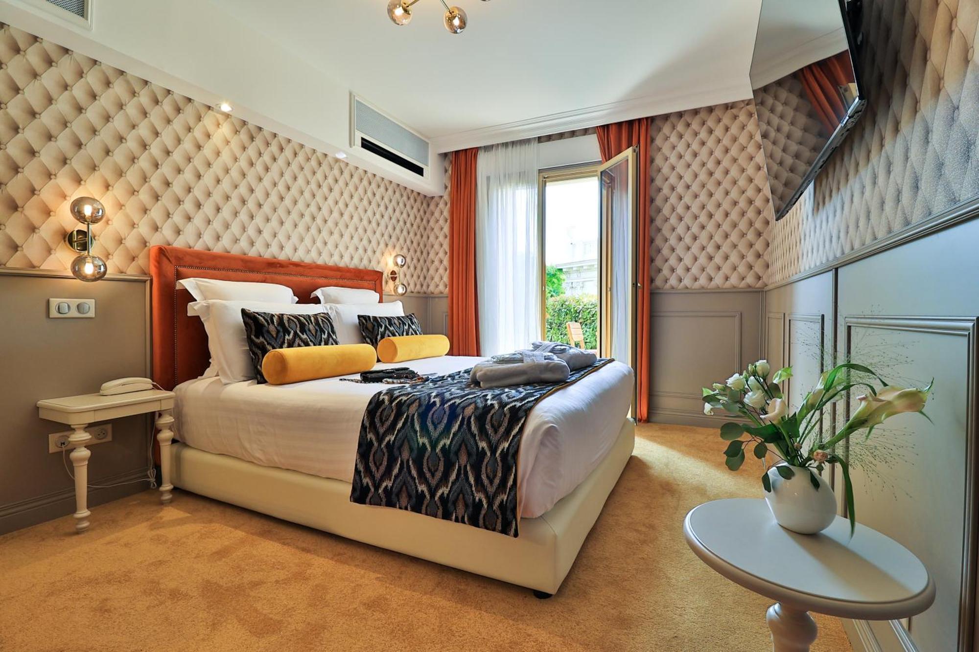 Double Room Garden View