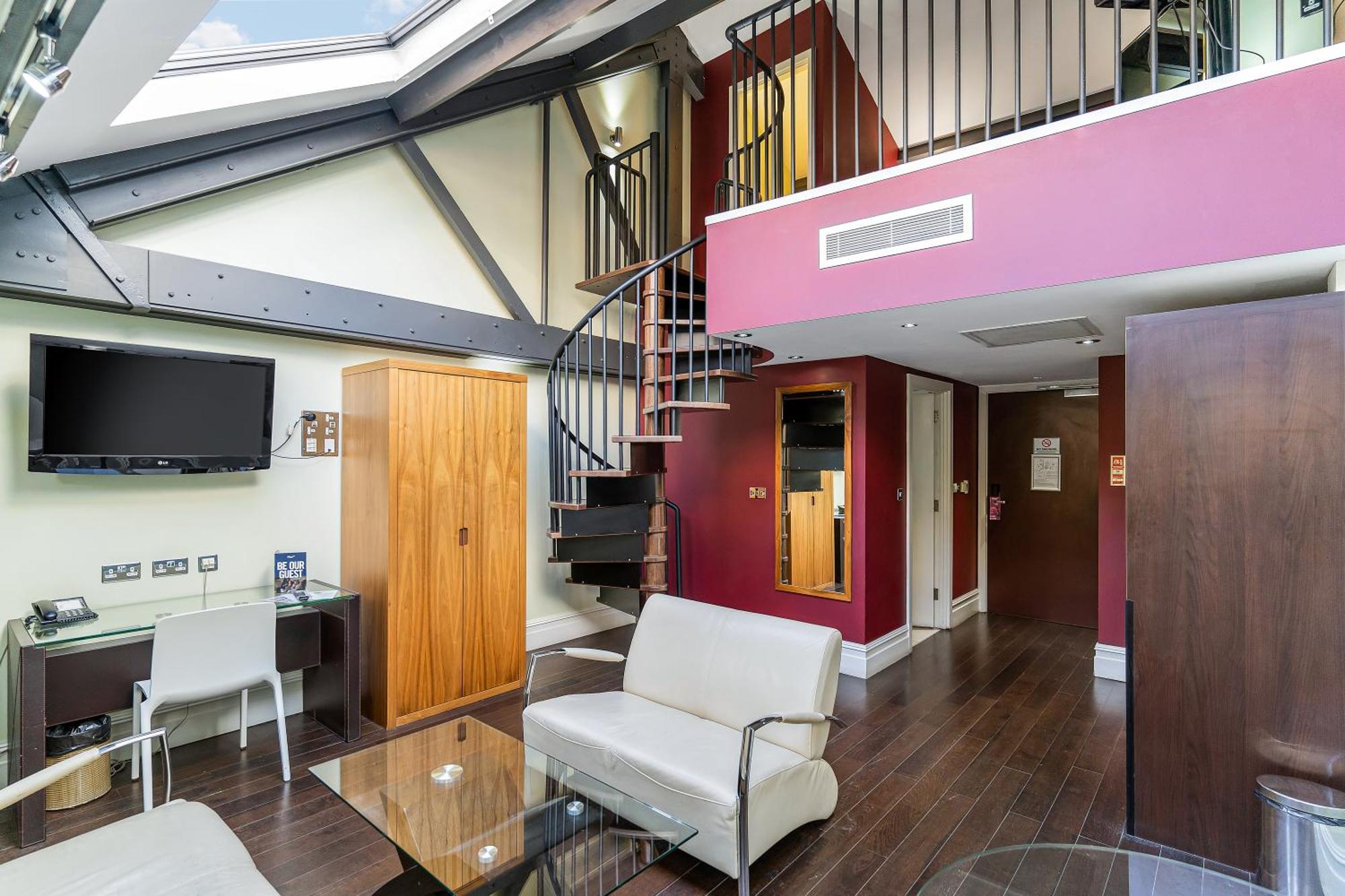 Loft Suite