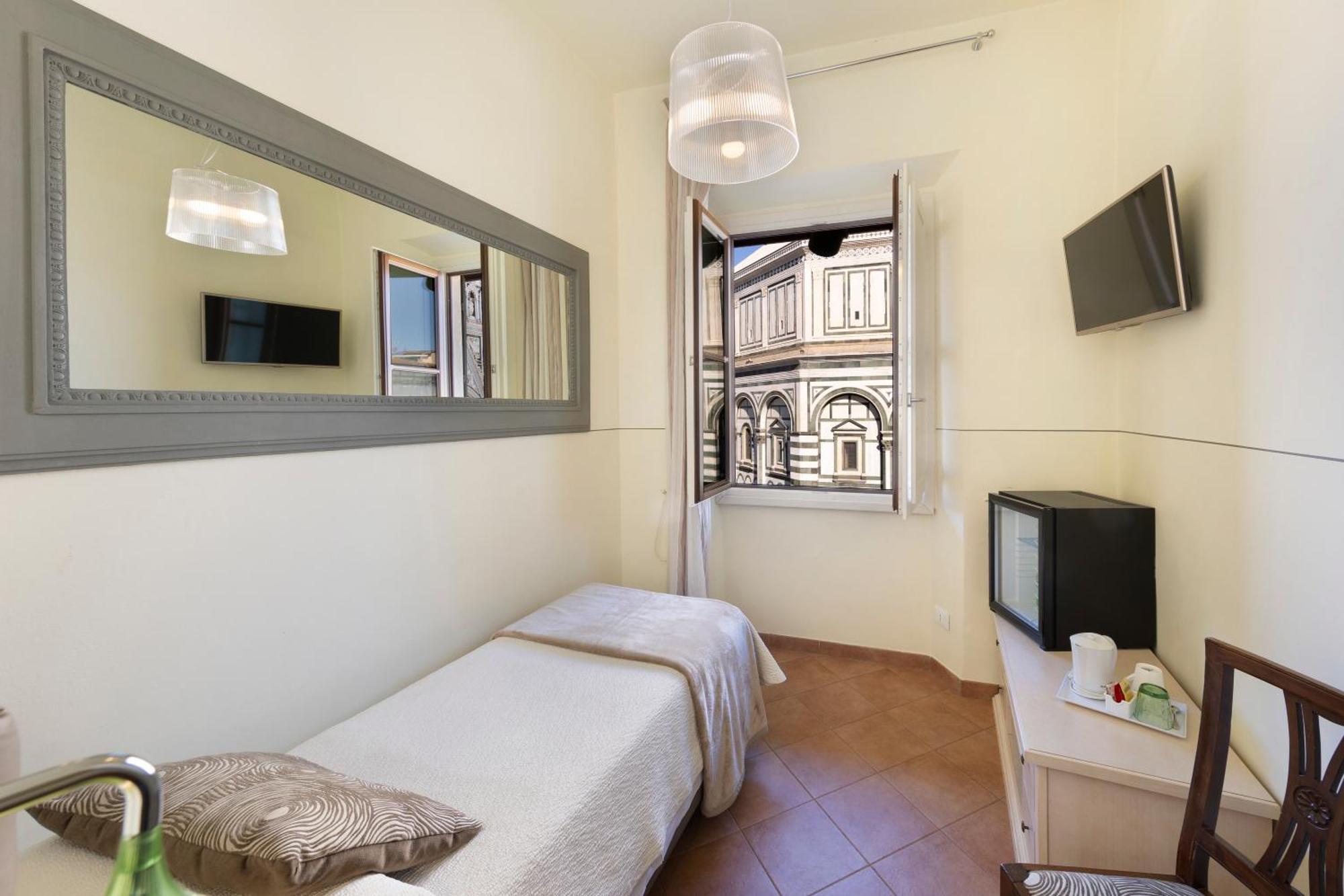 Single Room Duomo View