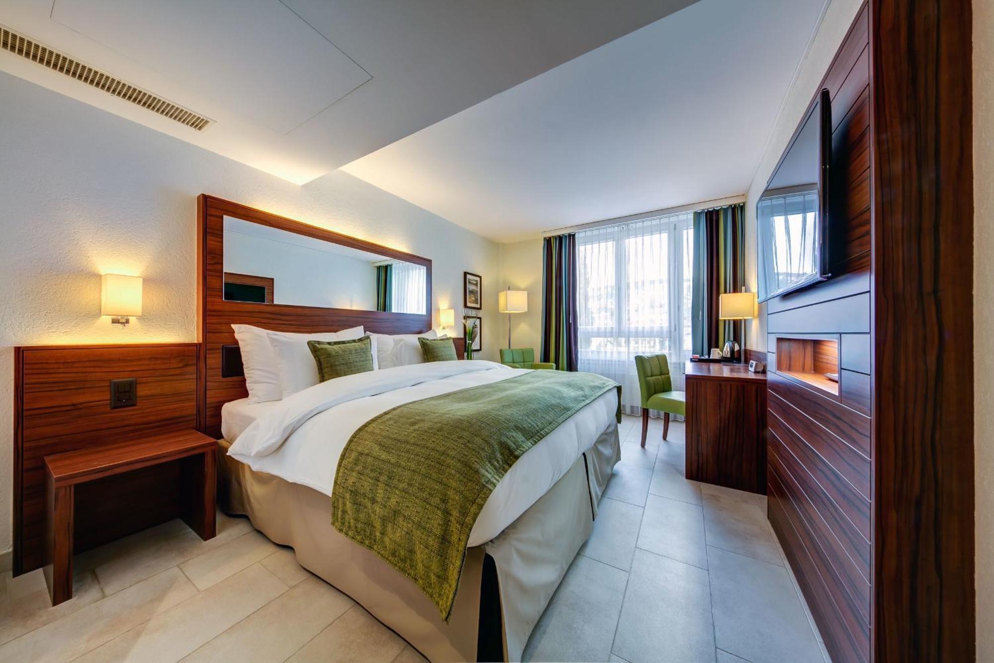 Comfort Double or Twin Room City View