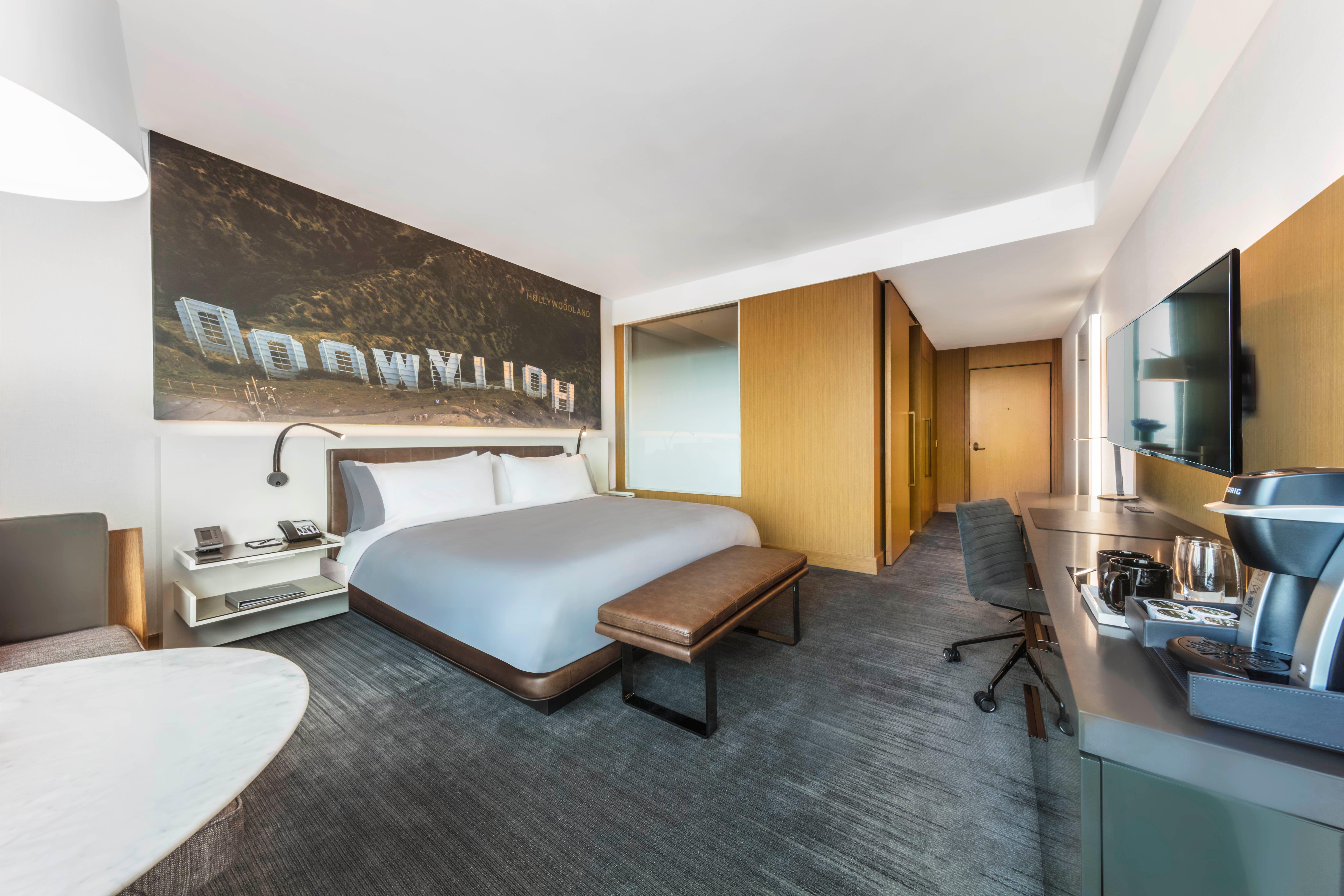 Classic King Room City View