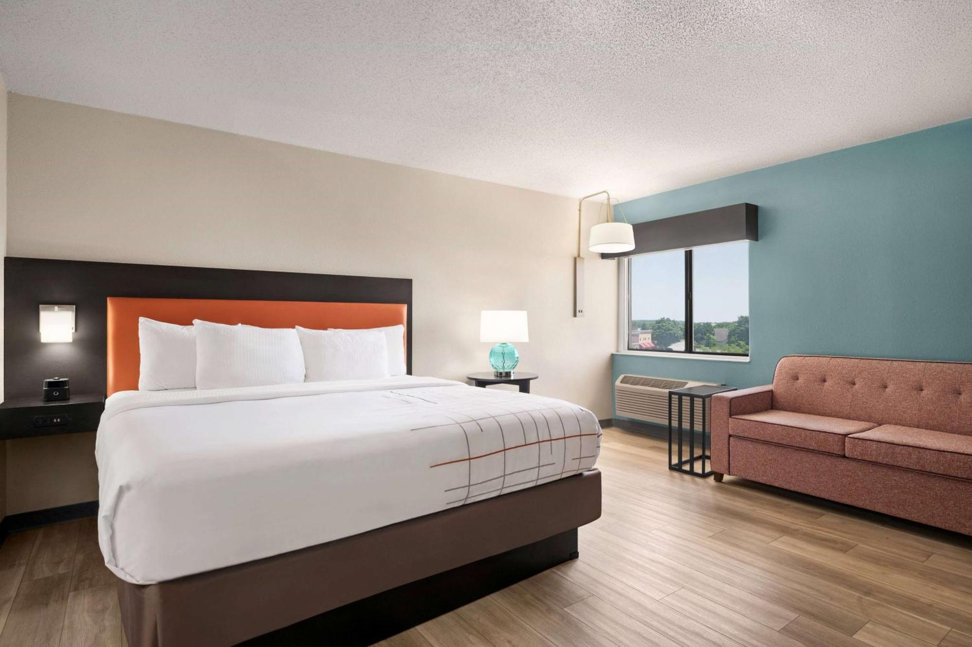 Executive King Room