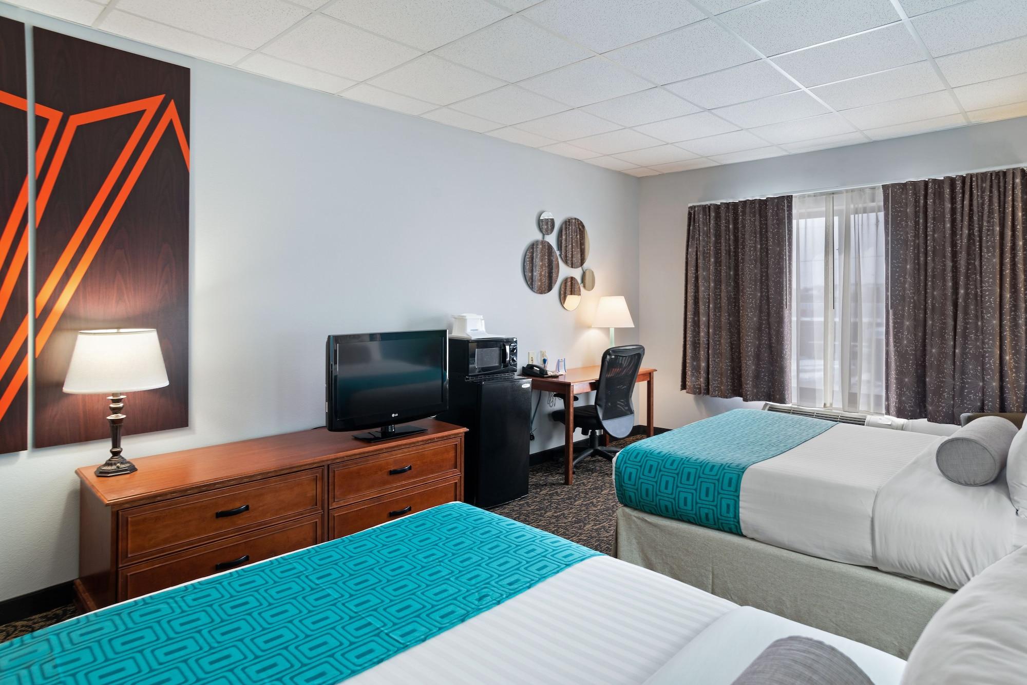 Queen Room Two Queen Beds Mobility Access or Non-Smoking