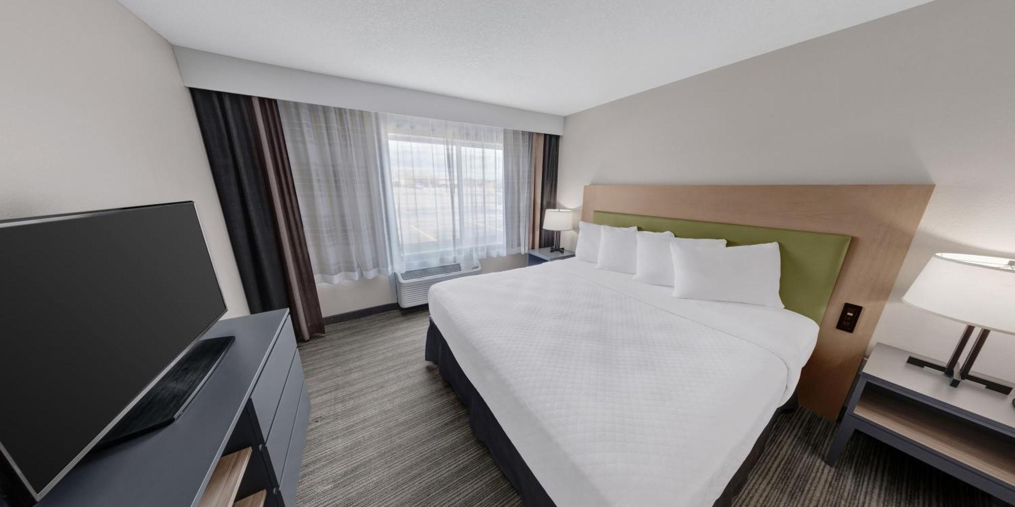 One-Bedroom King Suite