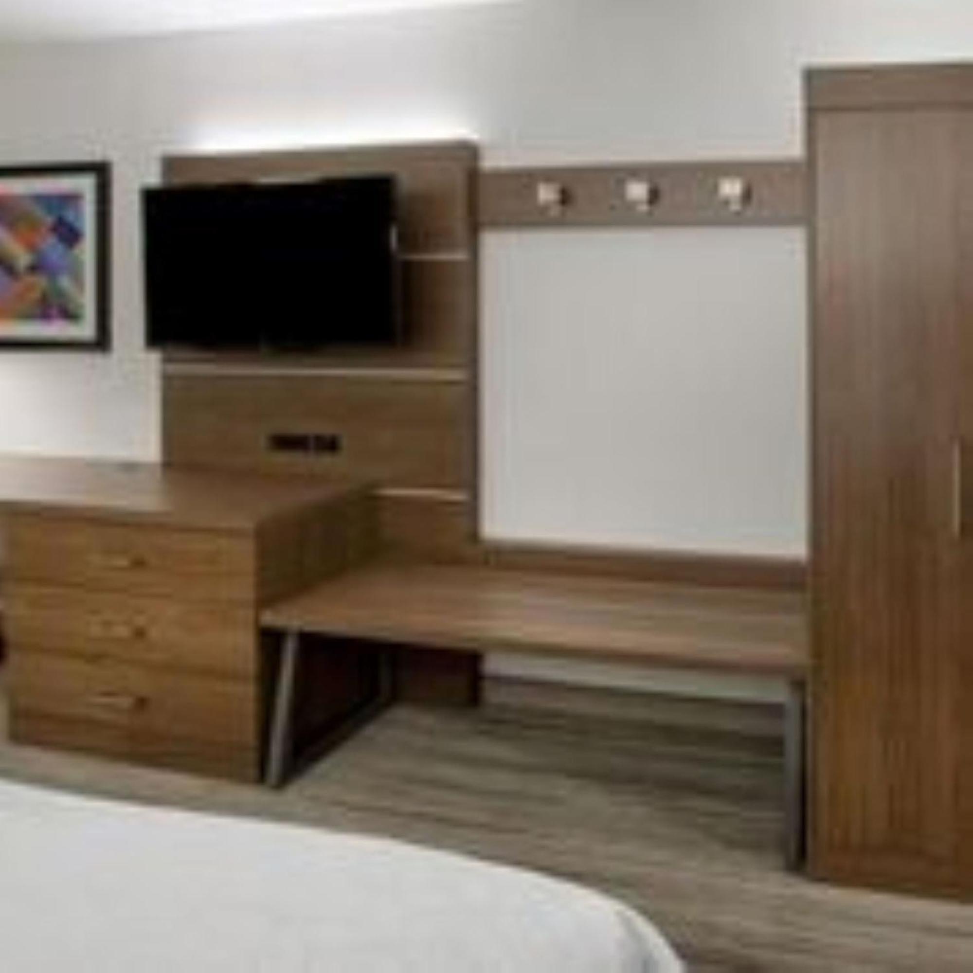 Standard King Room with Extra Space
