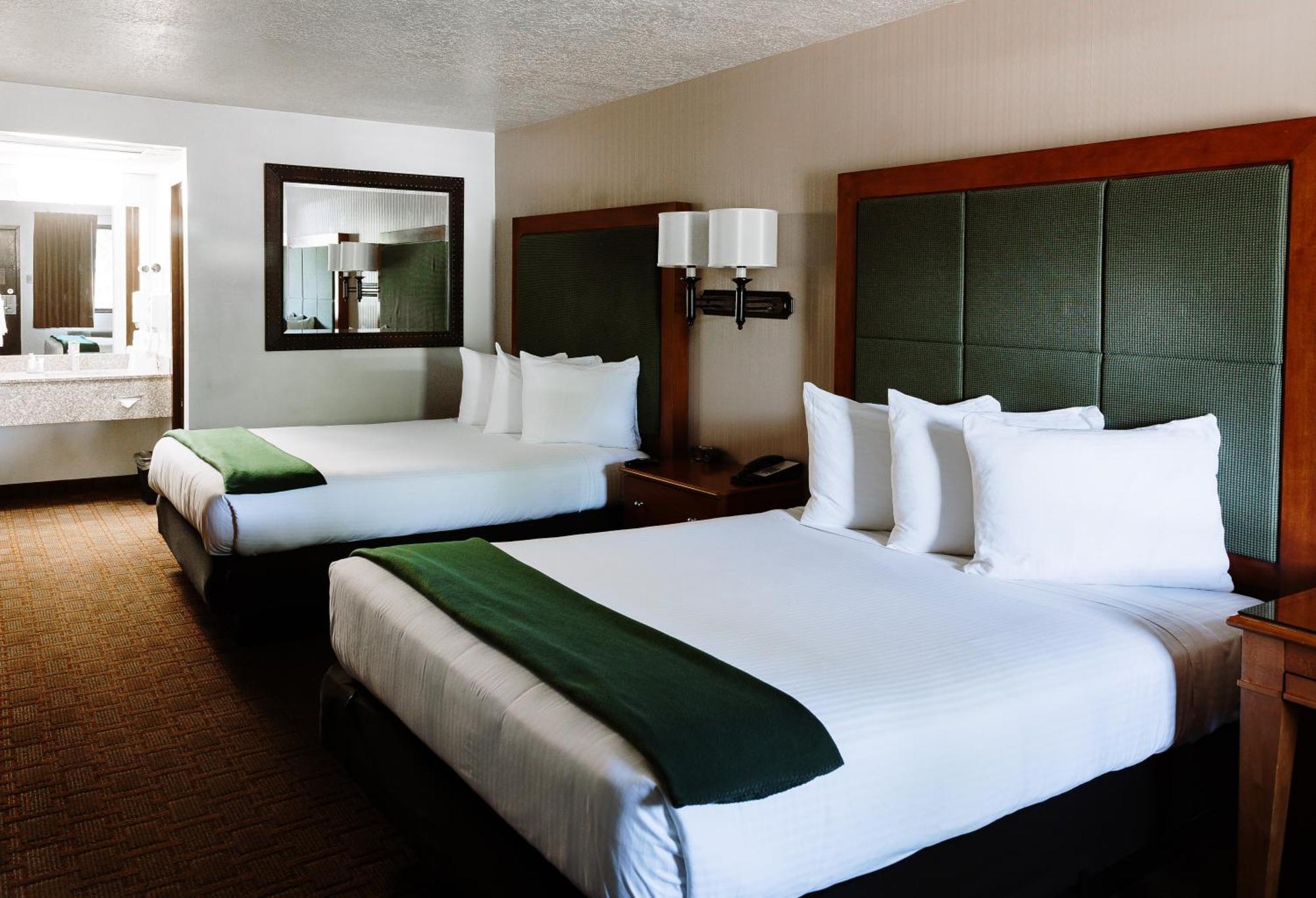 Queen Room Two Queen Beds