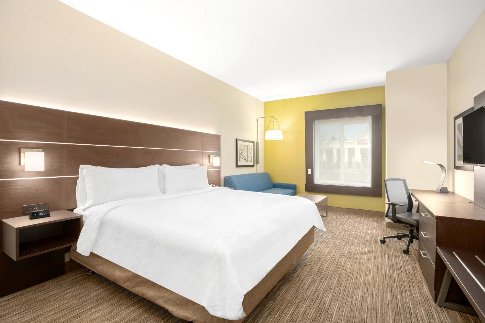 Standard King Room