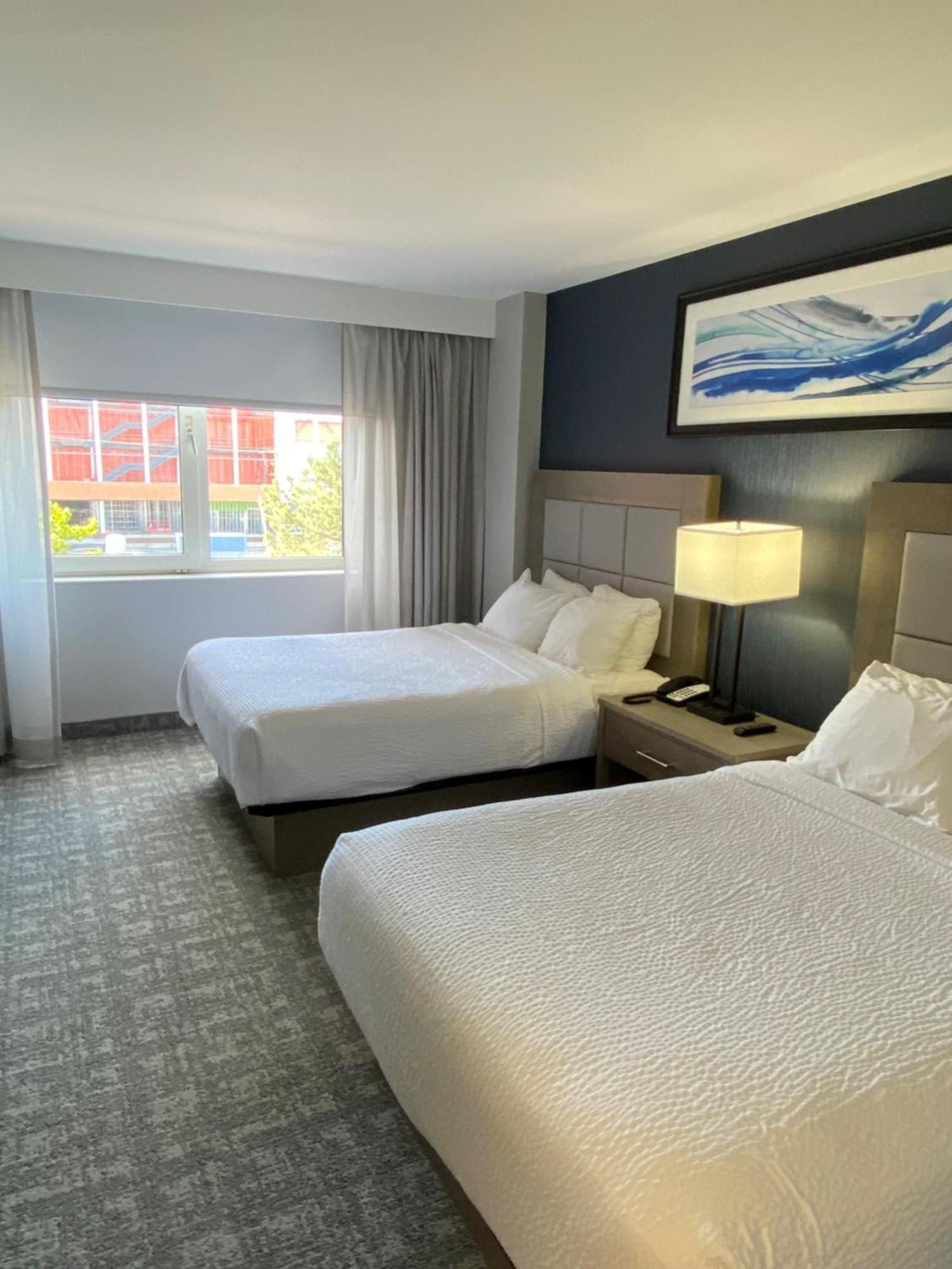 One-Bedroom Suite Two Double Beds