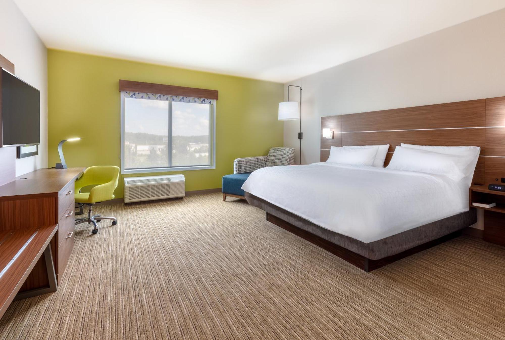 Standard King Room
