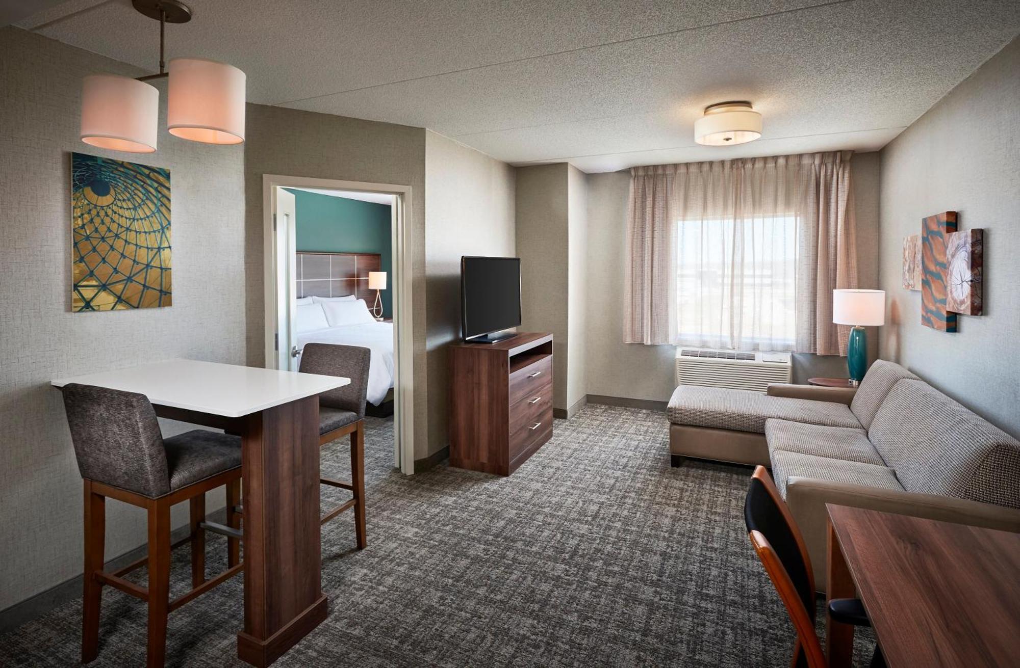 One-Bedroom King Suite Non-Smoking