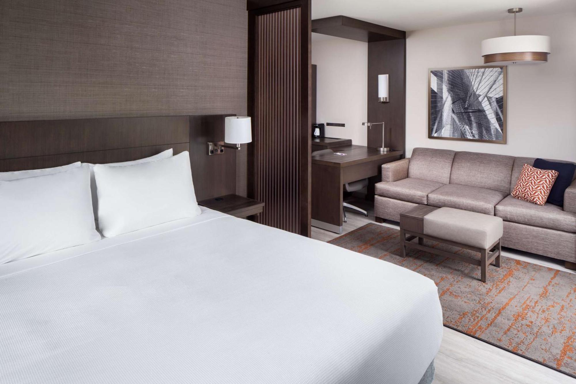 King Room Sofa Bed High Floor