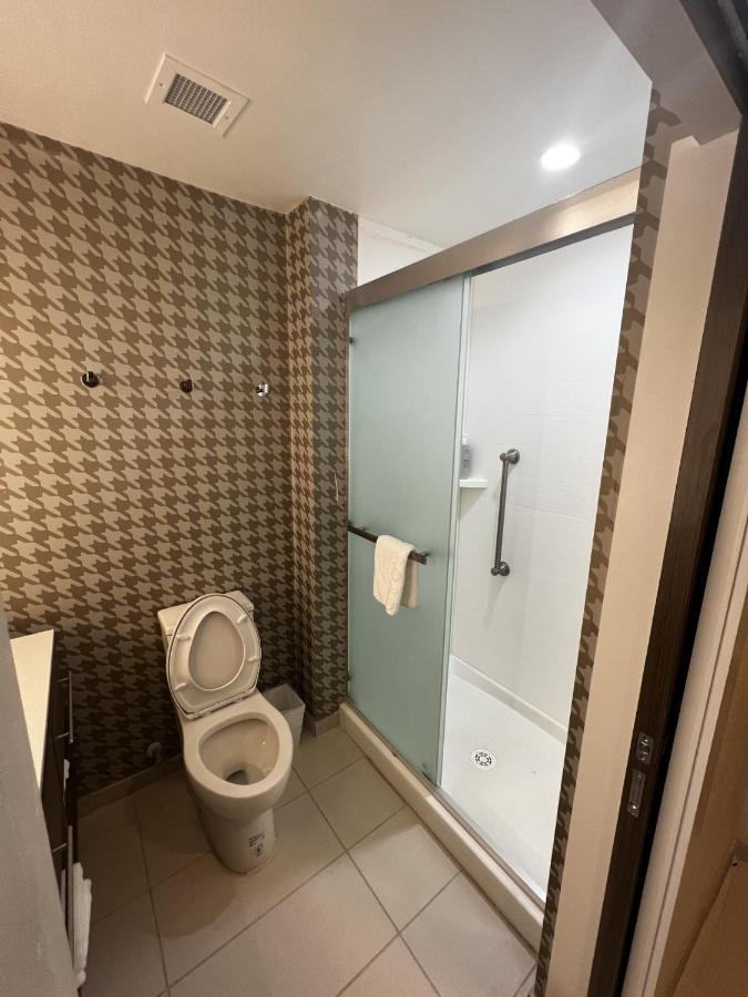 Queen Studio Suite