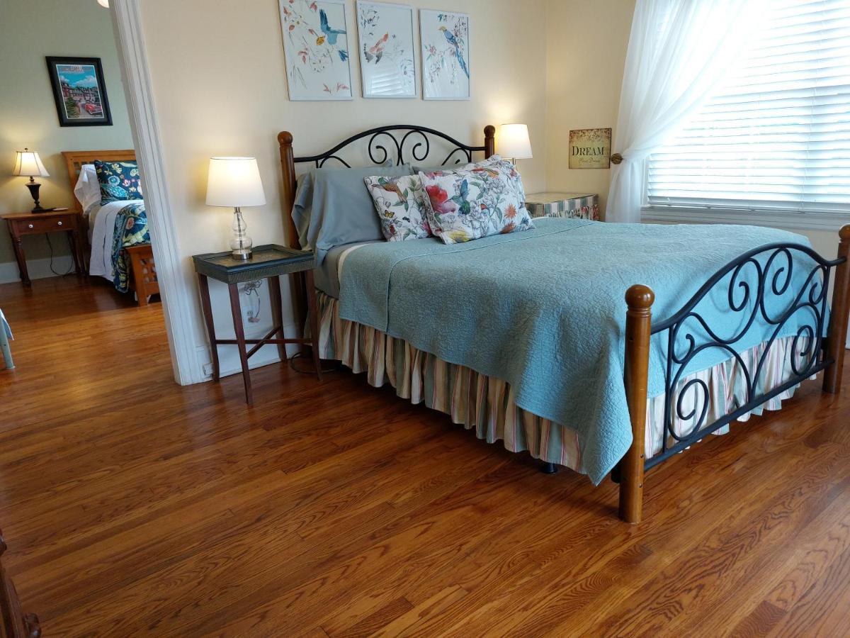 One-Bedroom Cottage