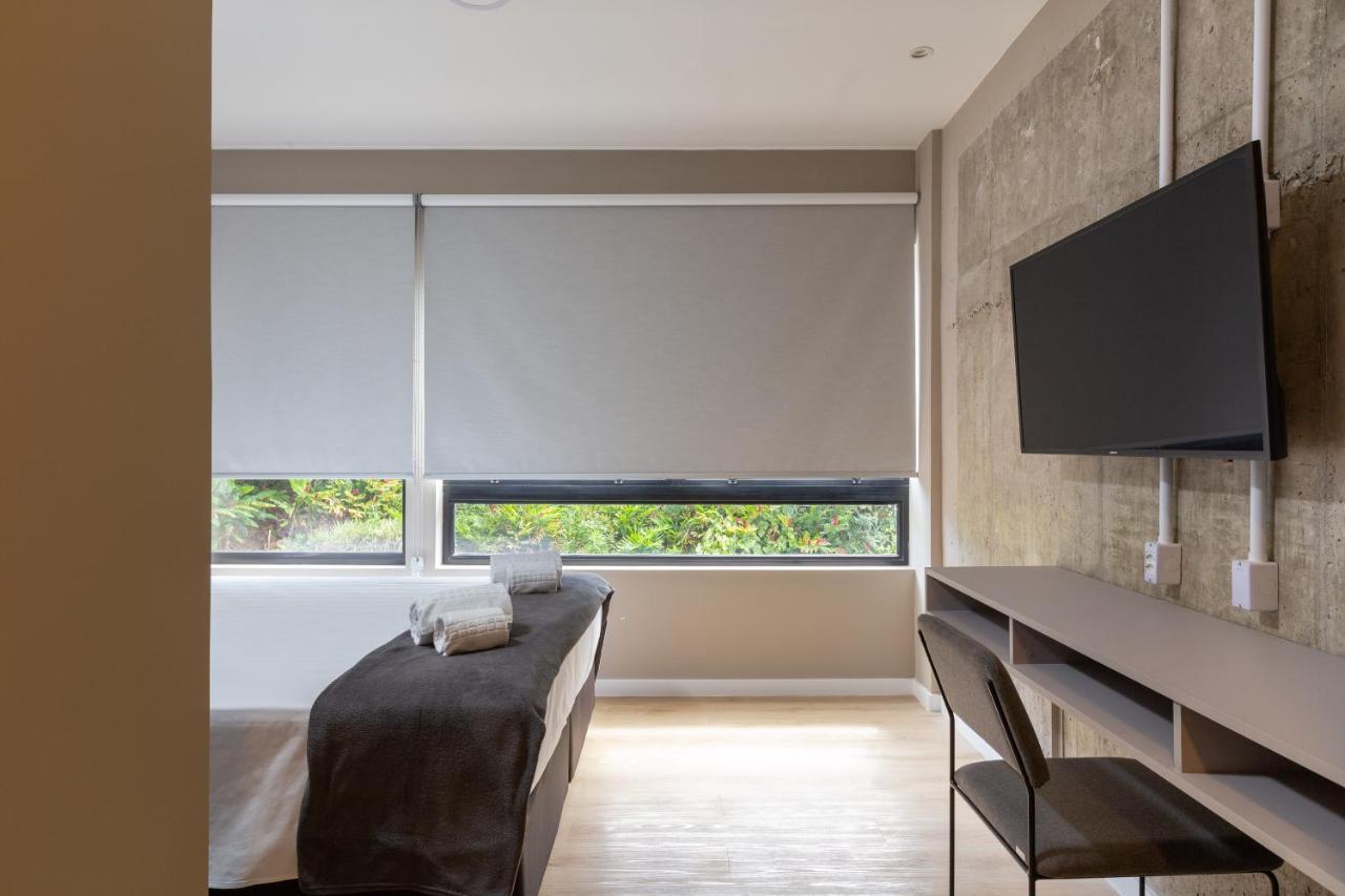 Double or Twin Room Private Bathroom