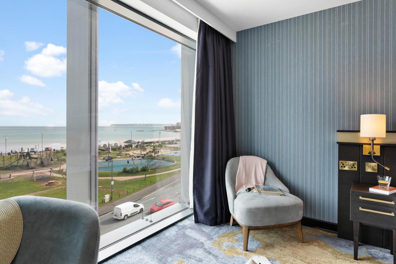 Superior Privilege Room One Double Bed Bay View