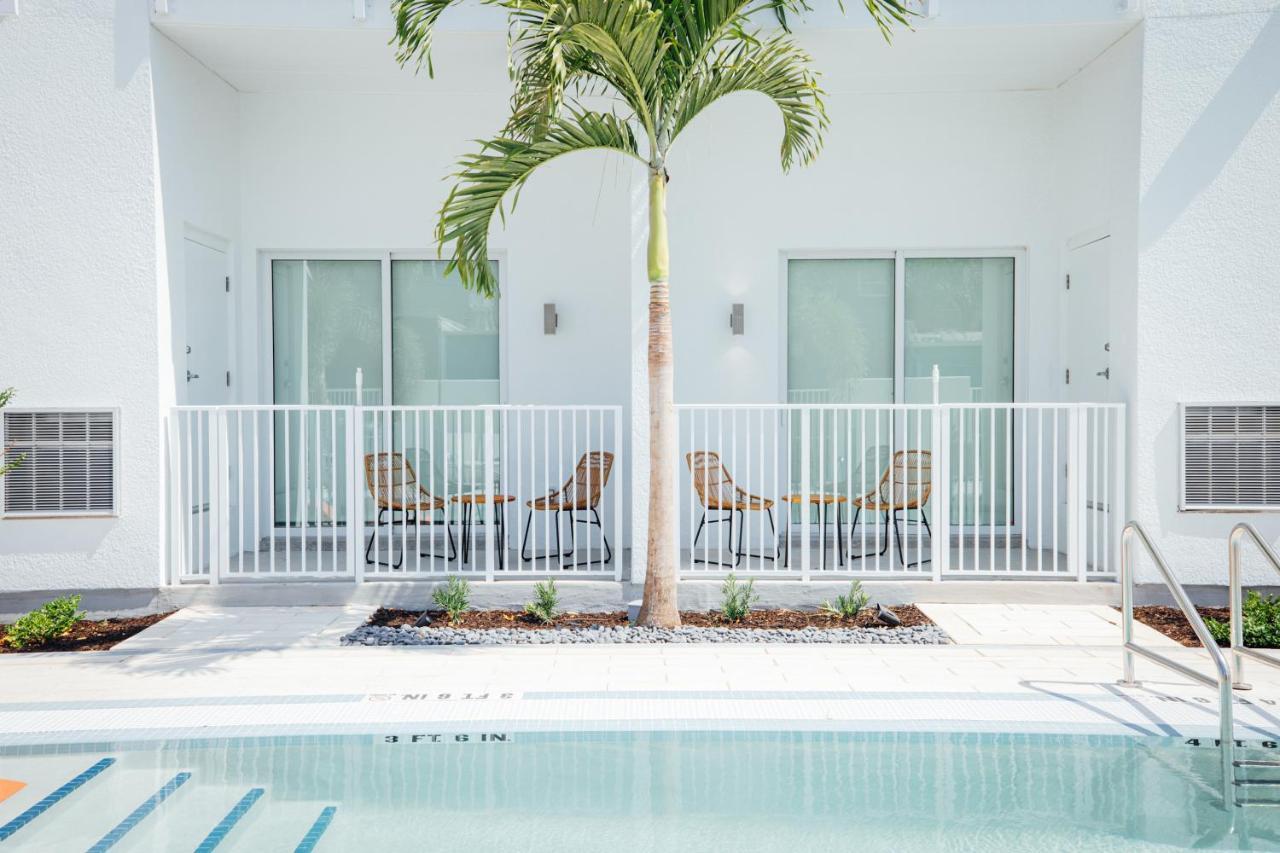 Studio Suite Poolside Patio Self Check Virtual Front Desk