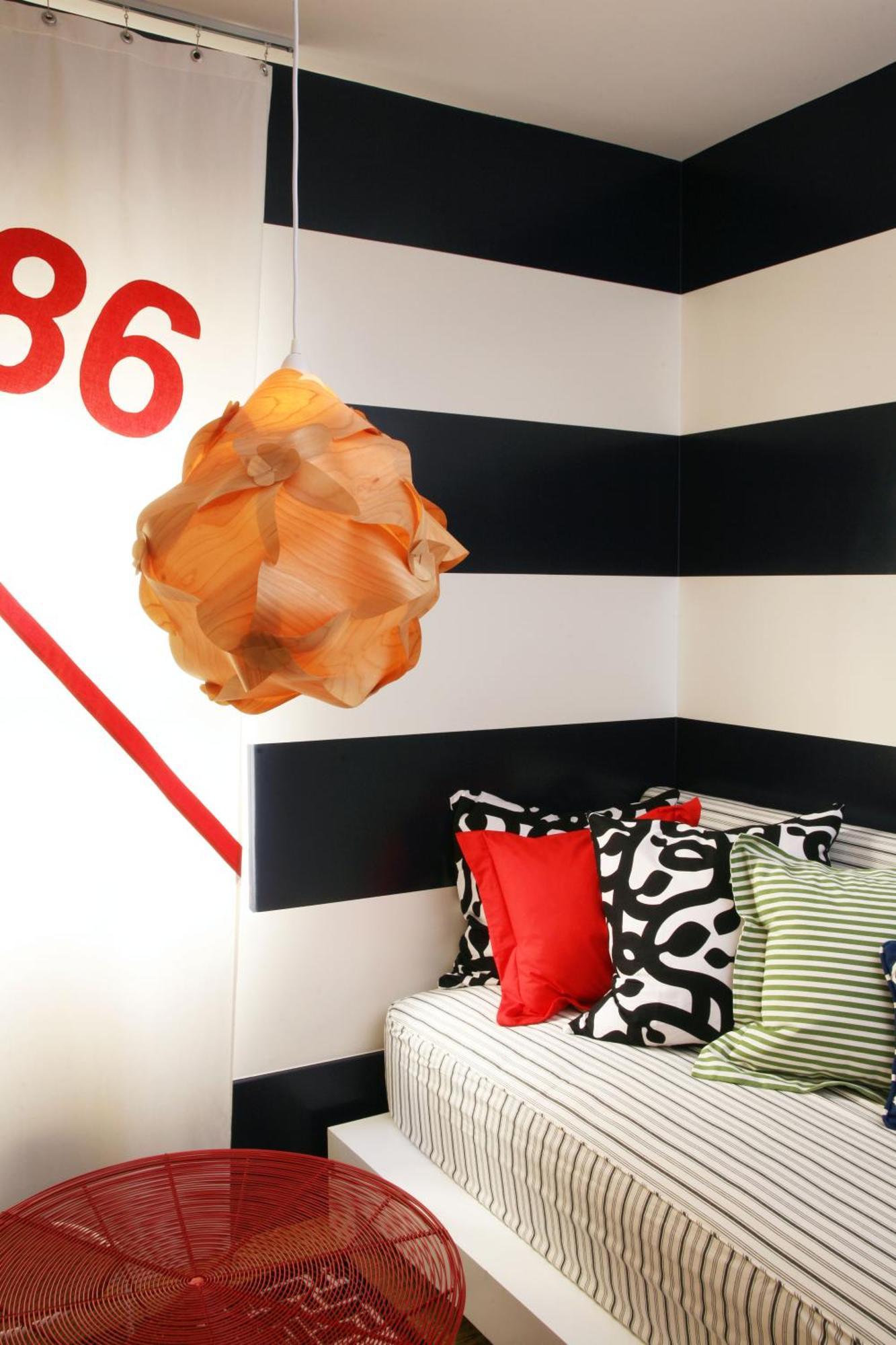 Surf Themed Queen Room