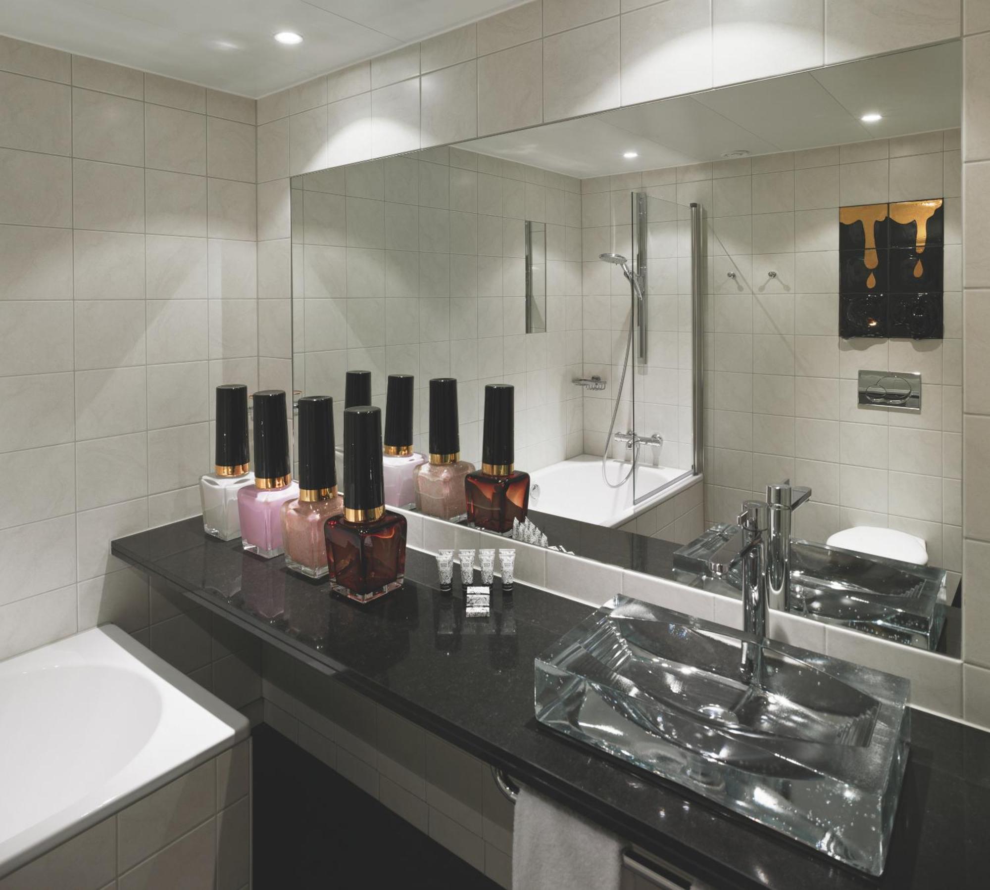Design Twin Room