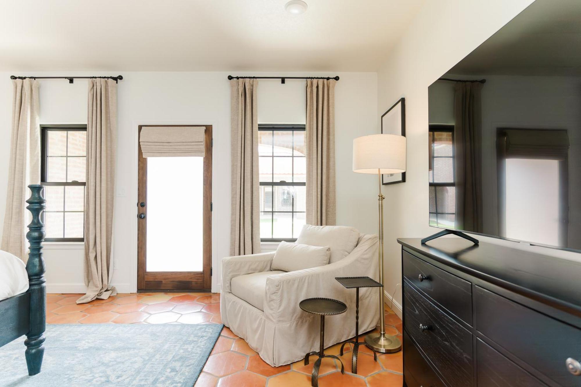 One-Bedroom Villa