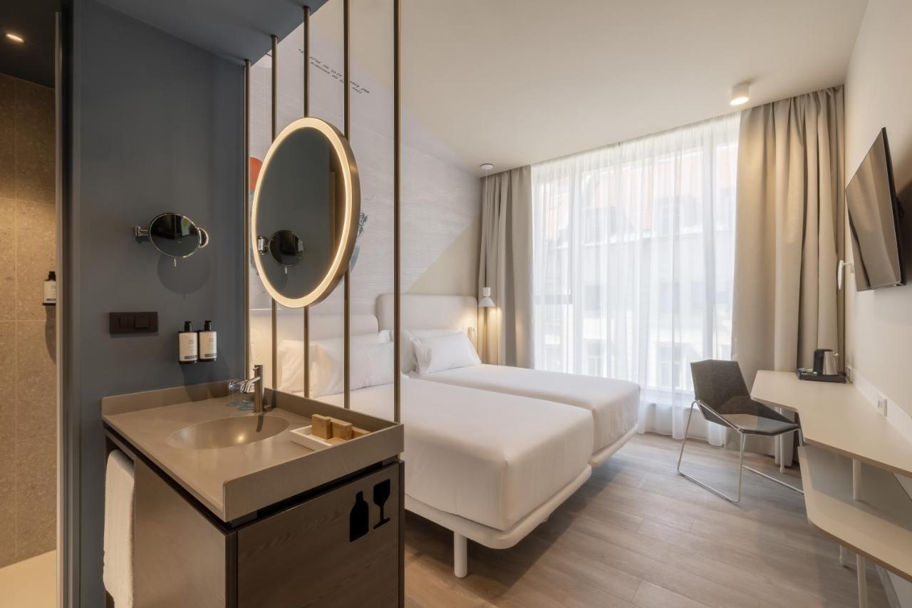 Superior Double or Twin Room City View