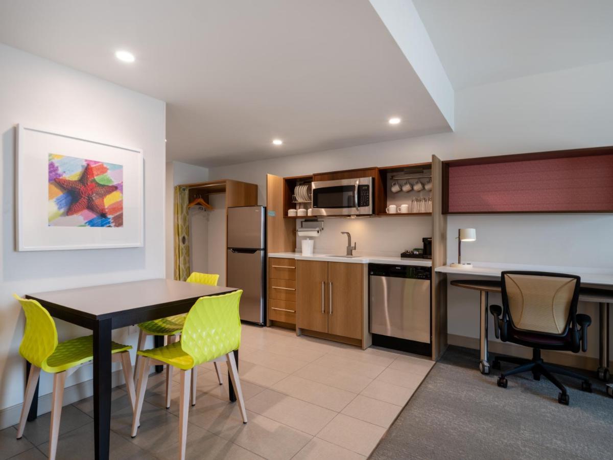 One-Bedroom King Suite