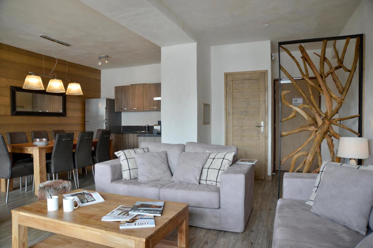 Six-Bedroom Apartment,1480037486:JPEG